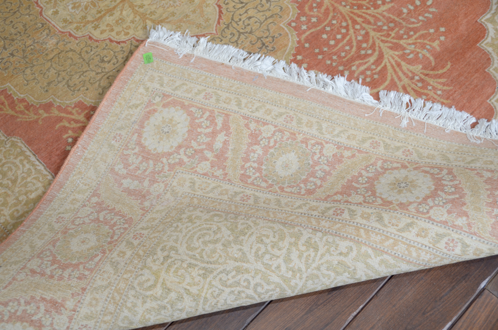 Machine Made "Tree of Life" Area Rug