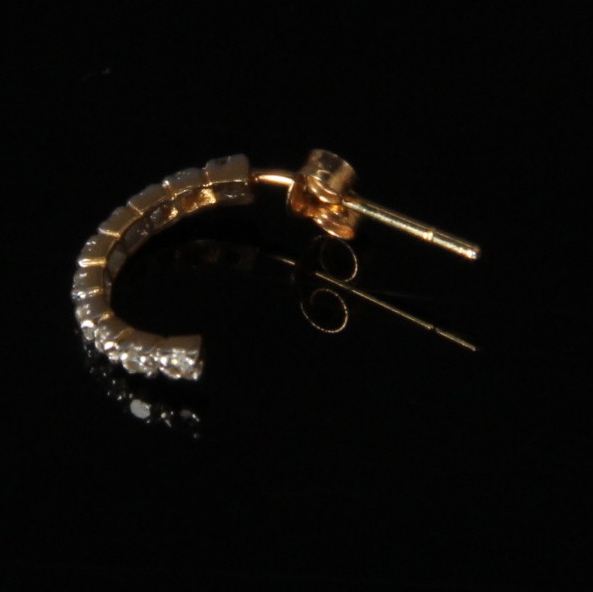 14K Yellow Gold Diamond Solo Hoop Earring