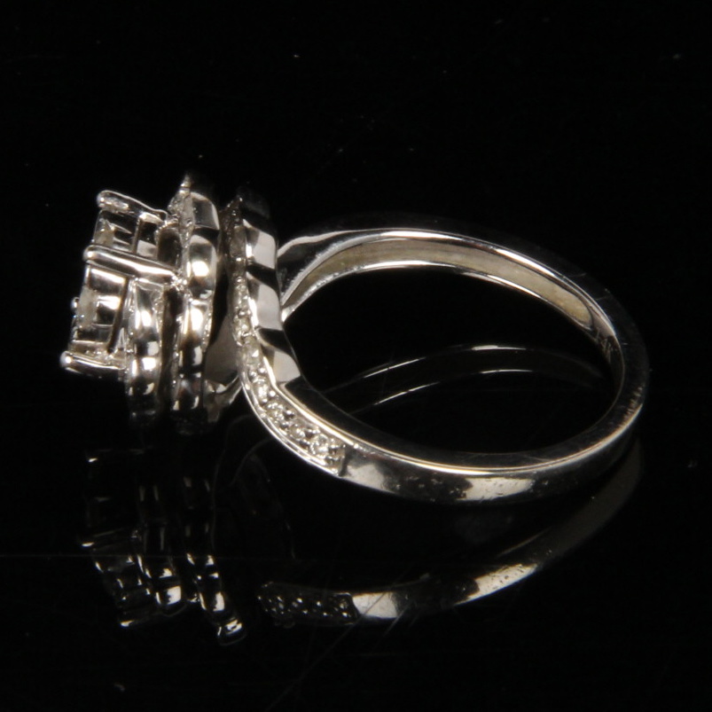 14K White Gold 1.00 CTW Diamond Ring