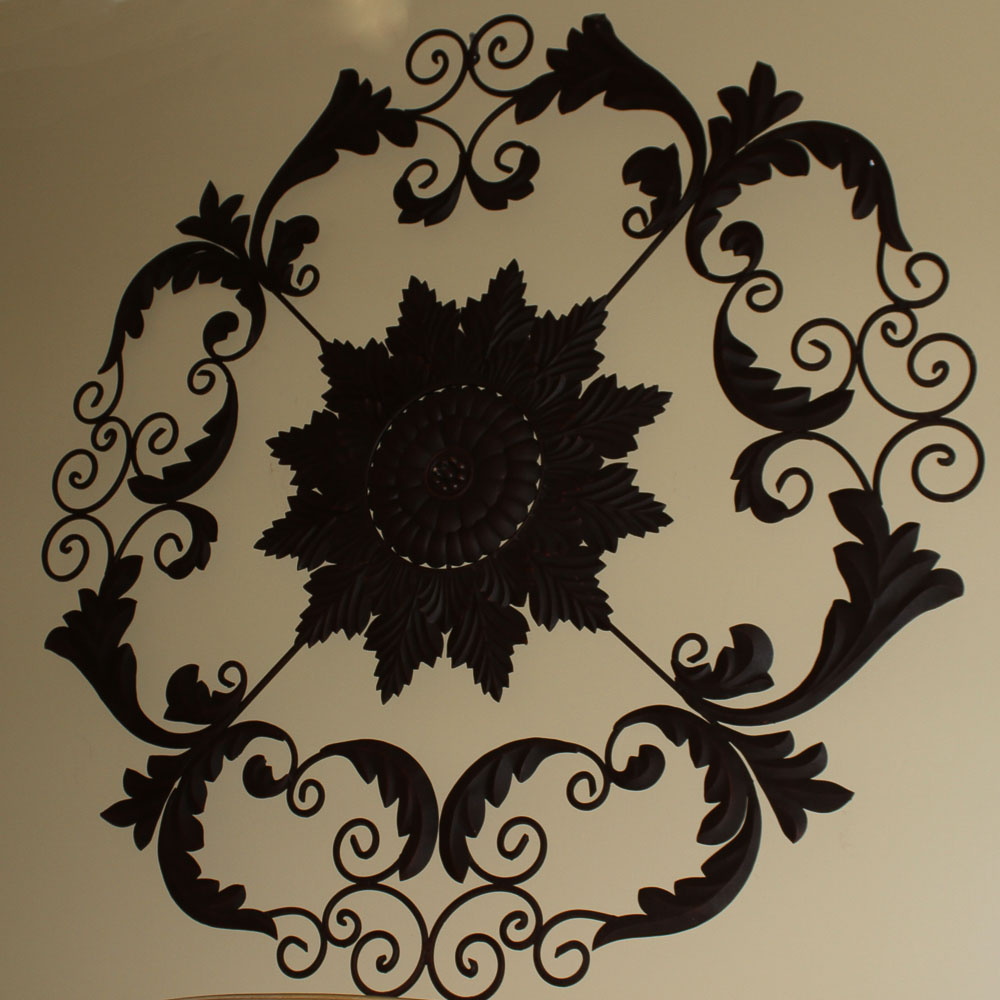 Metal Acanthus Wall Hanging