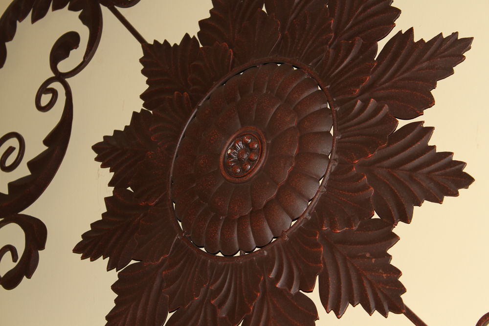 Metal Acanthus Wall Hanging