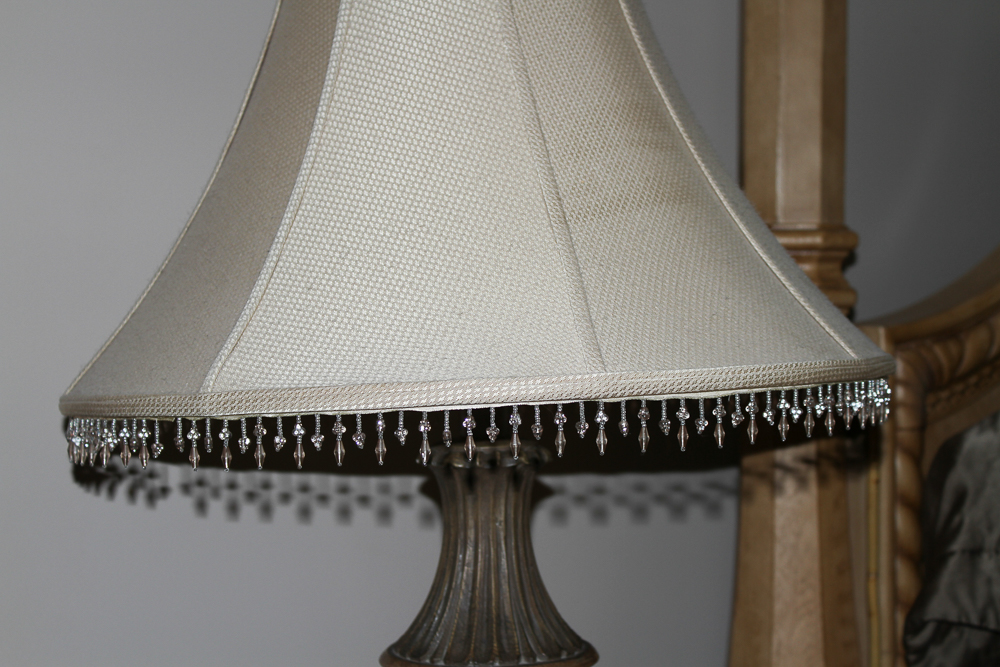 Neoclassical Bronze Tone Lamp