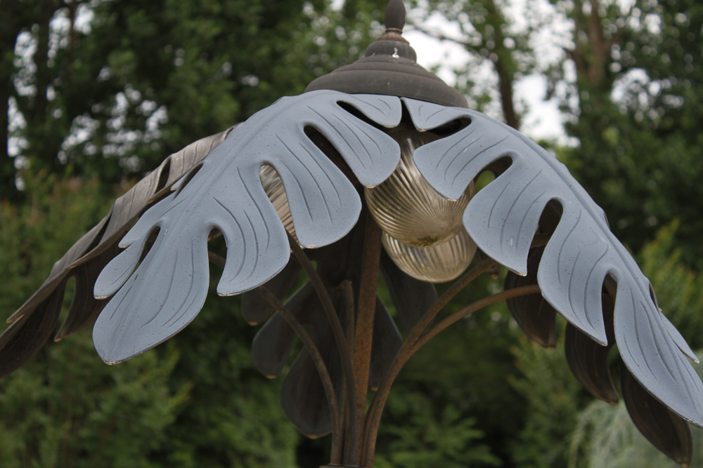 Metal Palm Tree Outdoor Floor Lamp