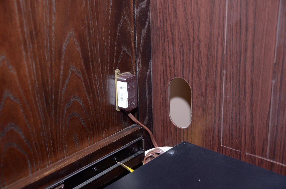 Entertainment Center/Armoire