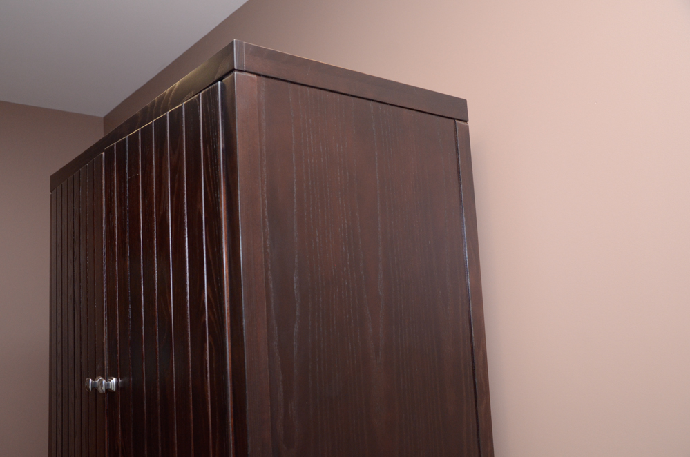 Entertainment Center/Armoire