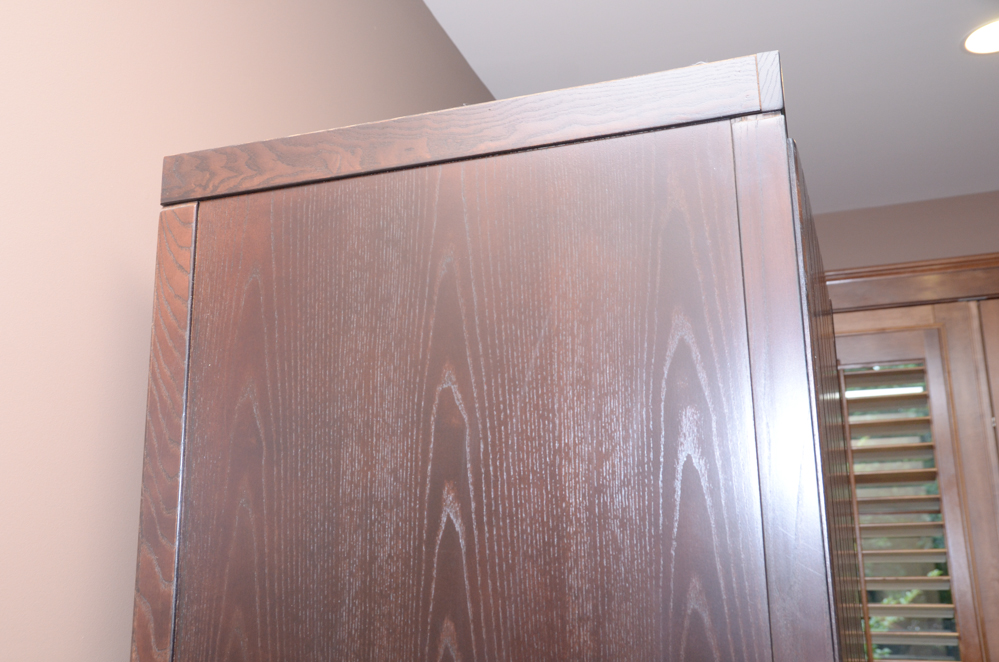 Entertainment Center/Armoire