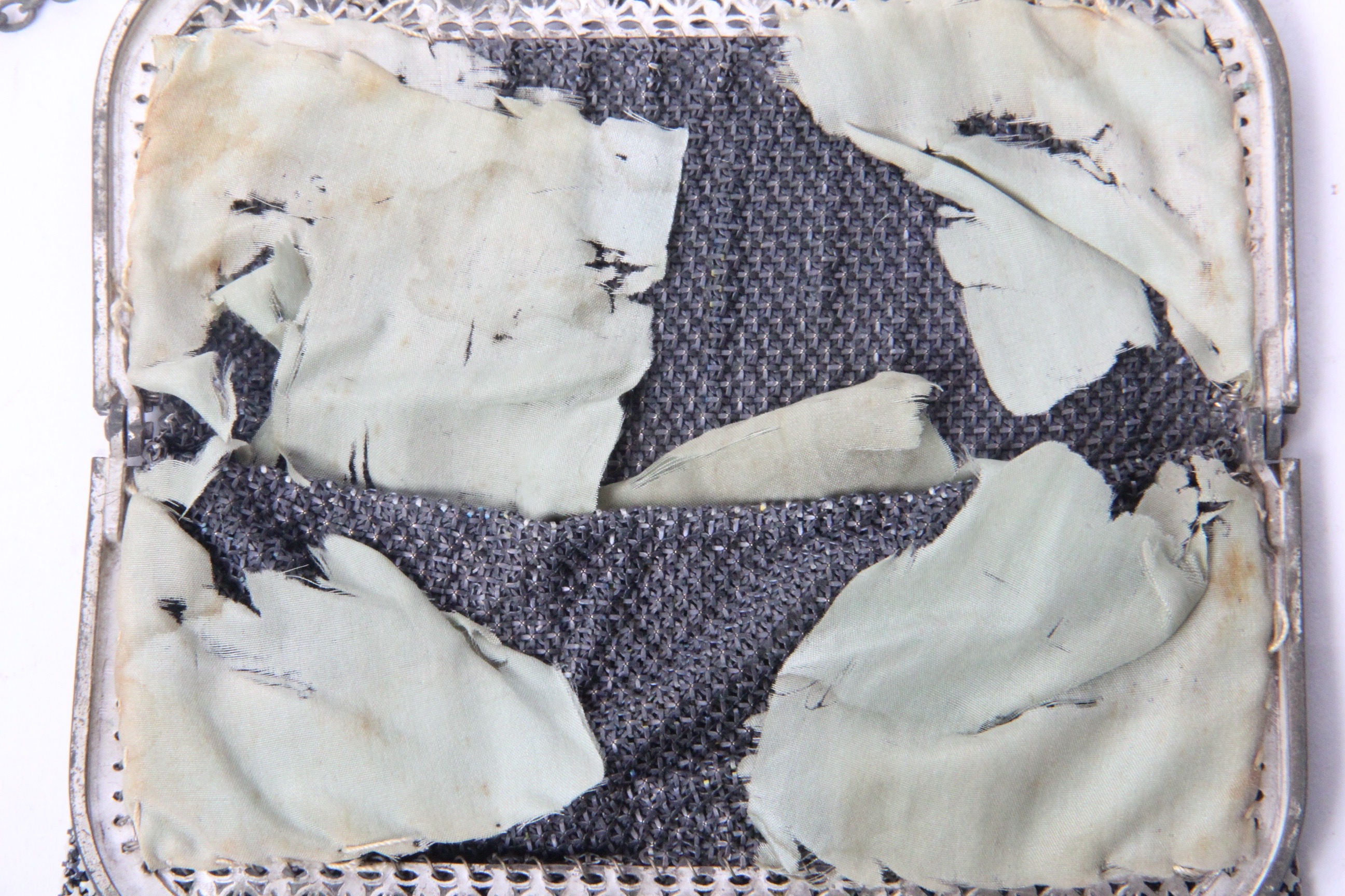 Circa 1920s Mandalian Co. Metal Mesh Purse