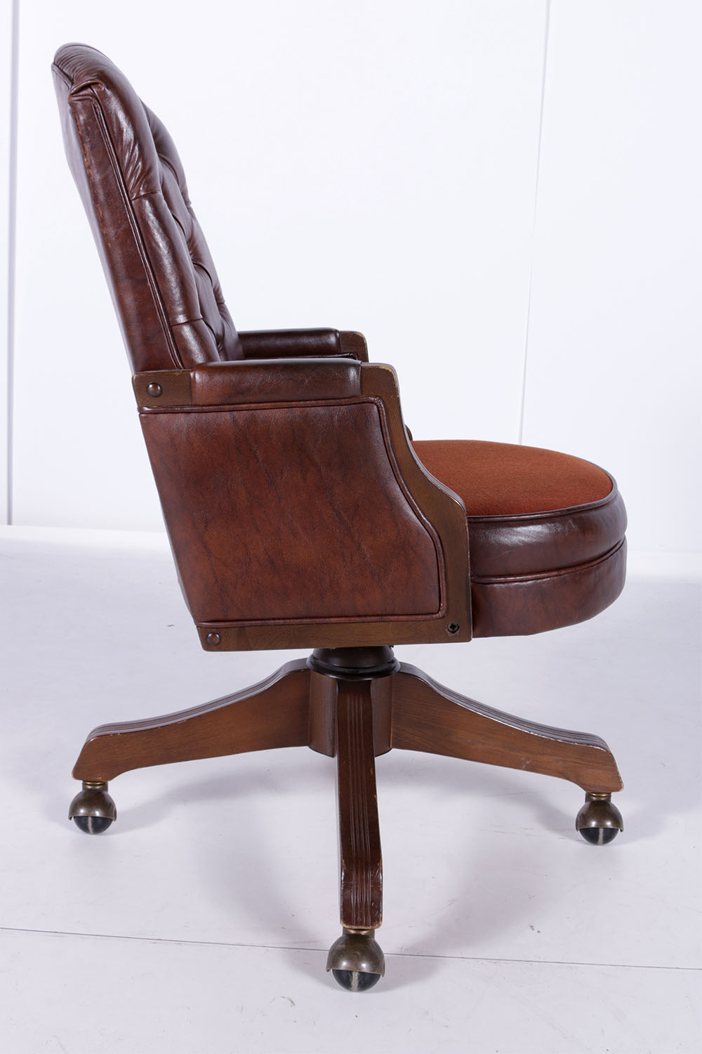 Paoli Chair Co. Vinyl Swivel Office Chair