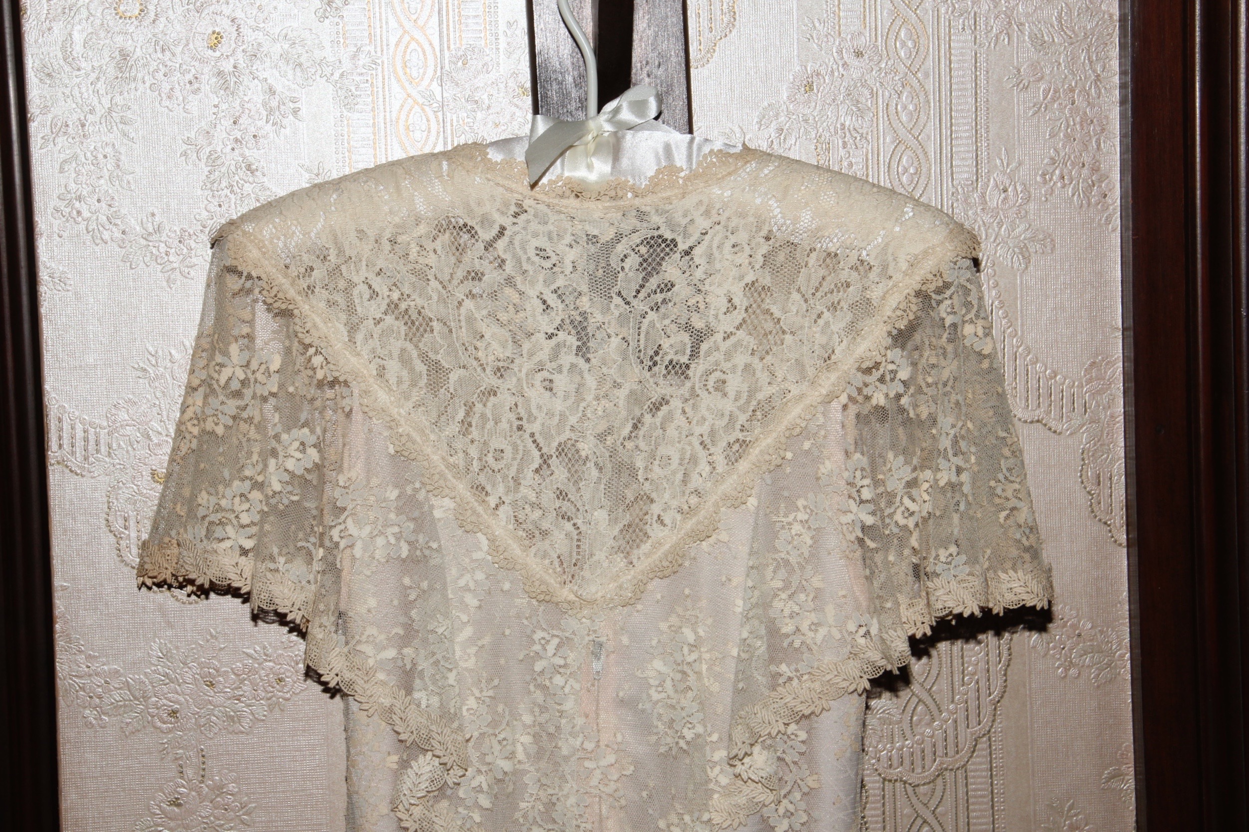 Country Elegance Lace Dress