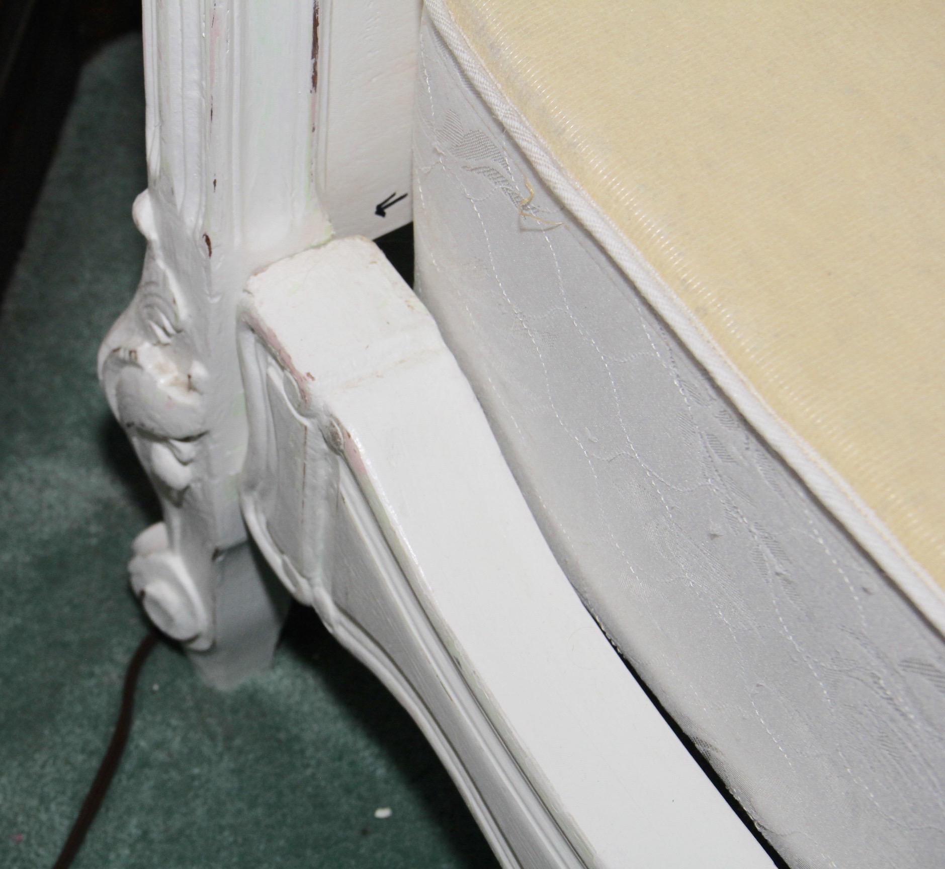 Original Rachel Ashwell Shabby Chic Bed