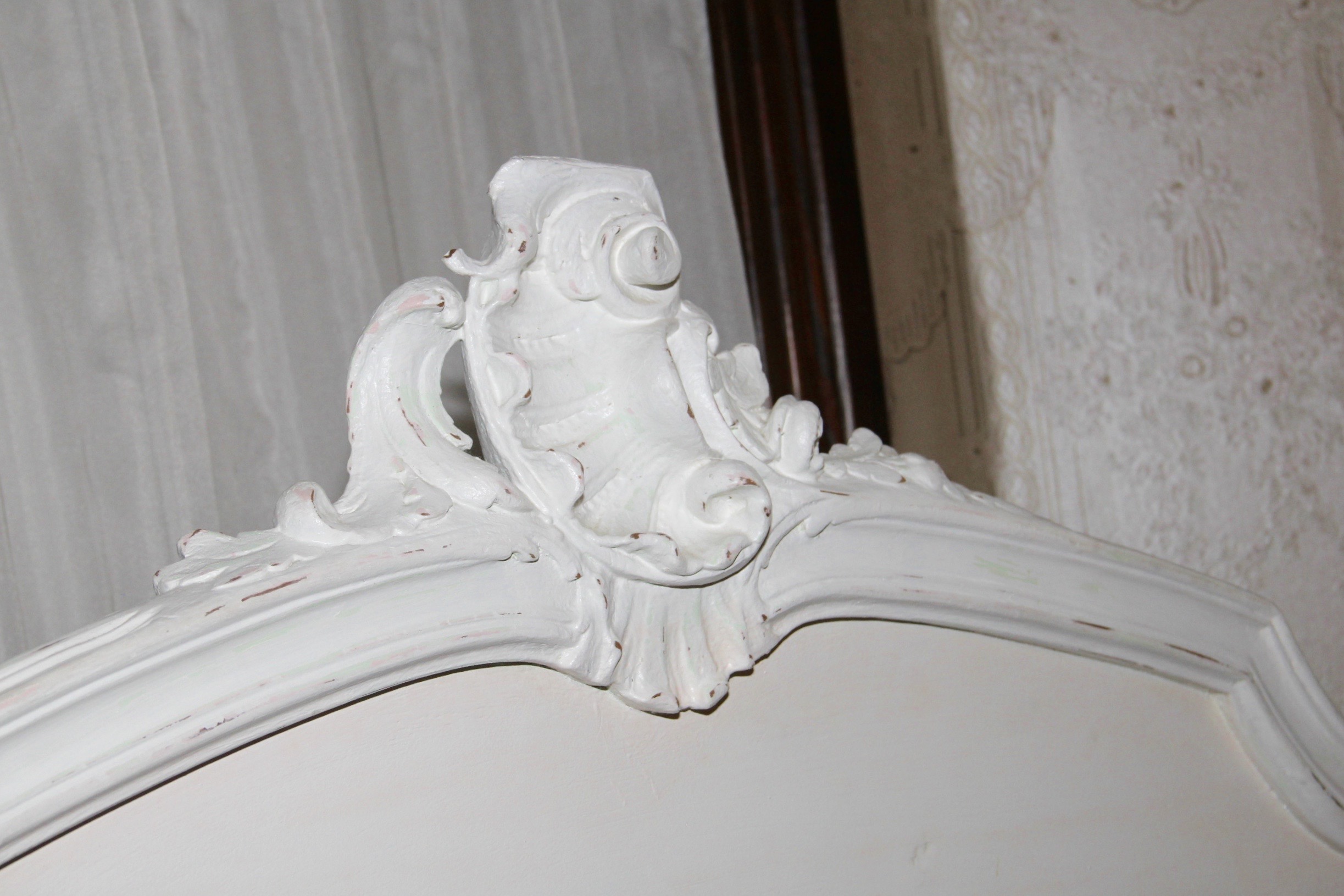 Original Rachel Ashwell Shabby Chic Bed