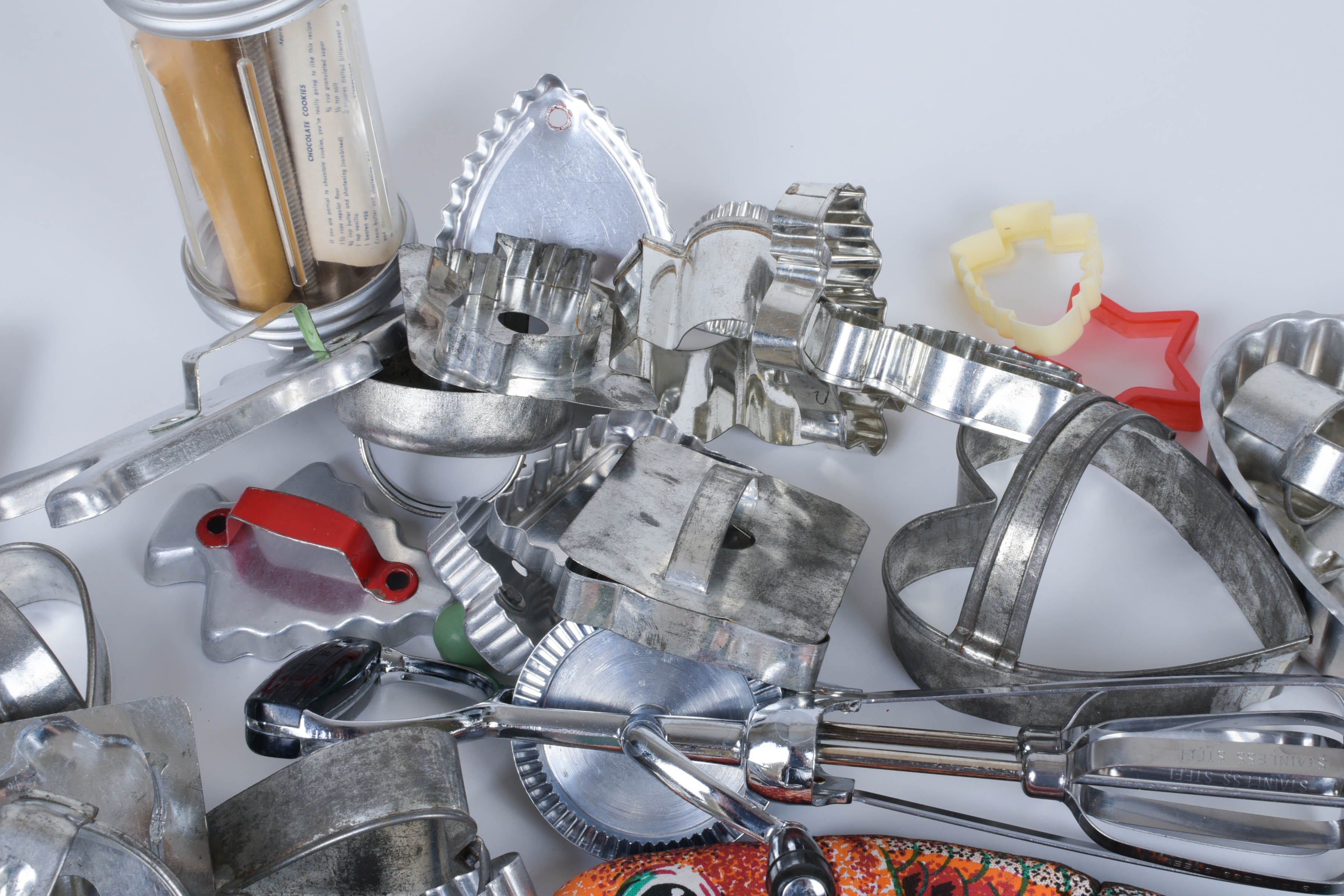 Grouping of Kitchenware and Cookie Cutters