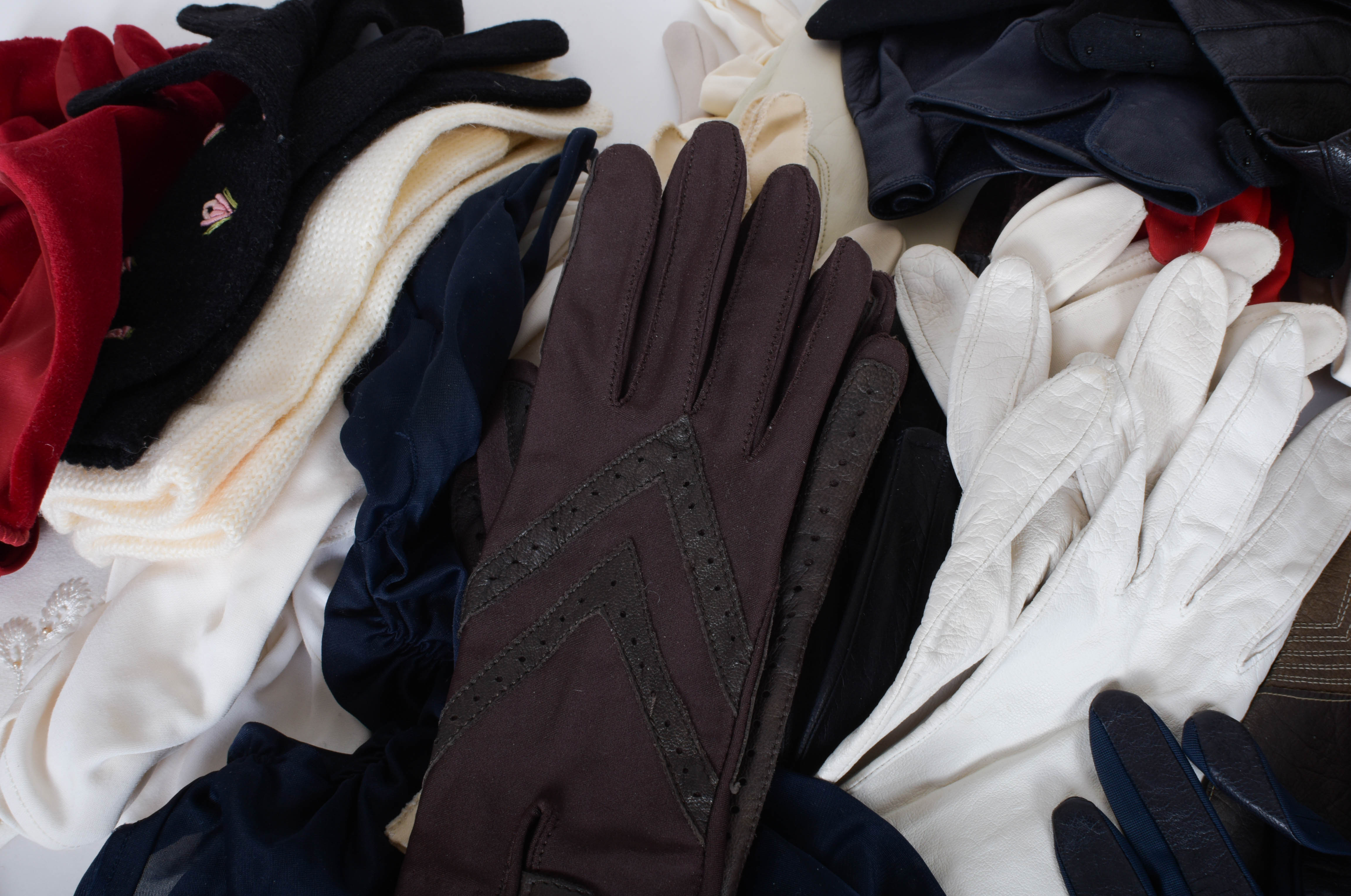 Women's Vintage Gloves