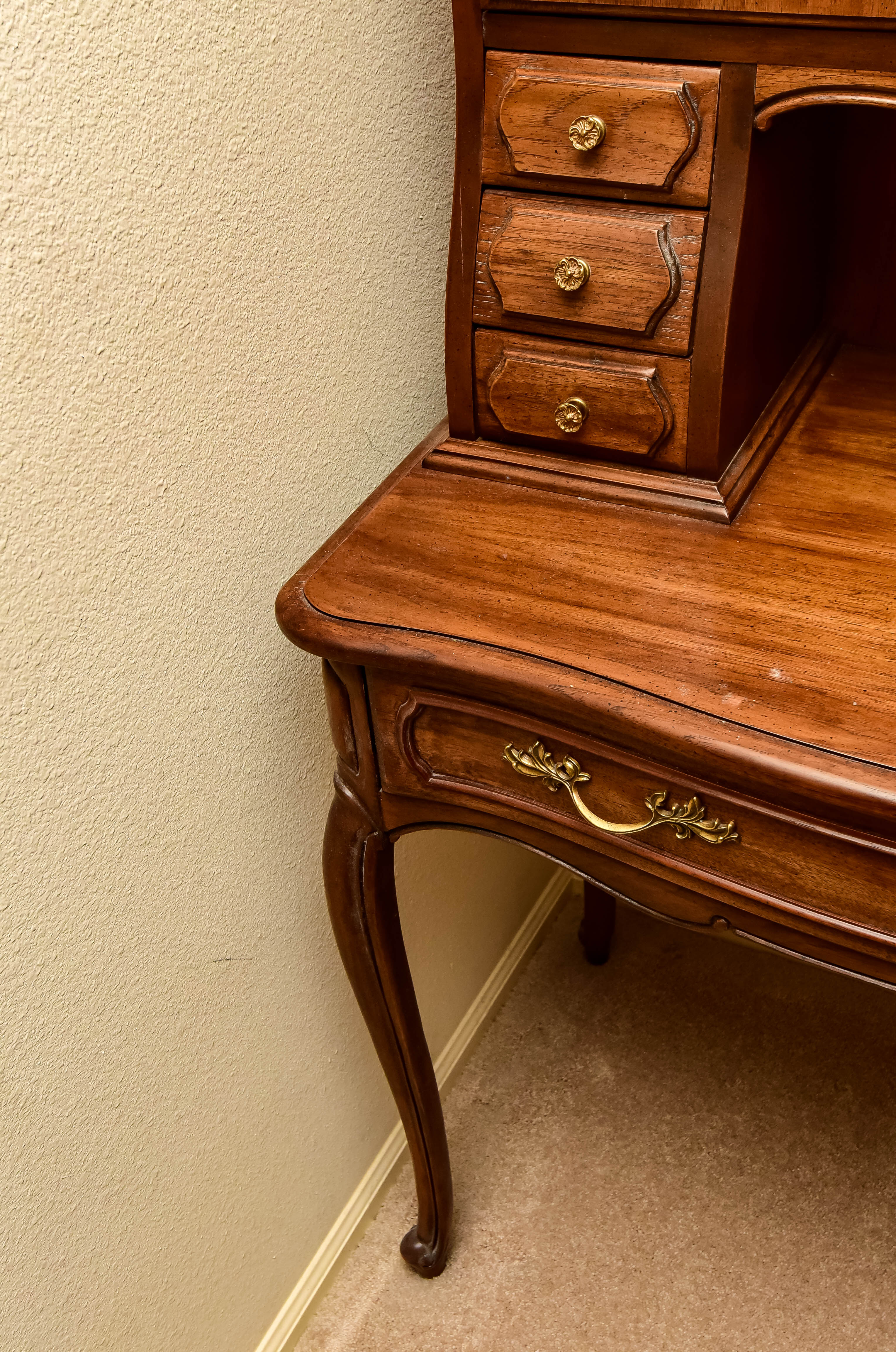 Thomasville Secretary with Hutch