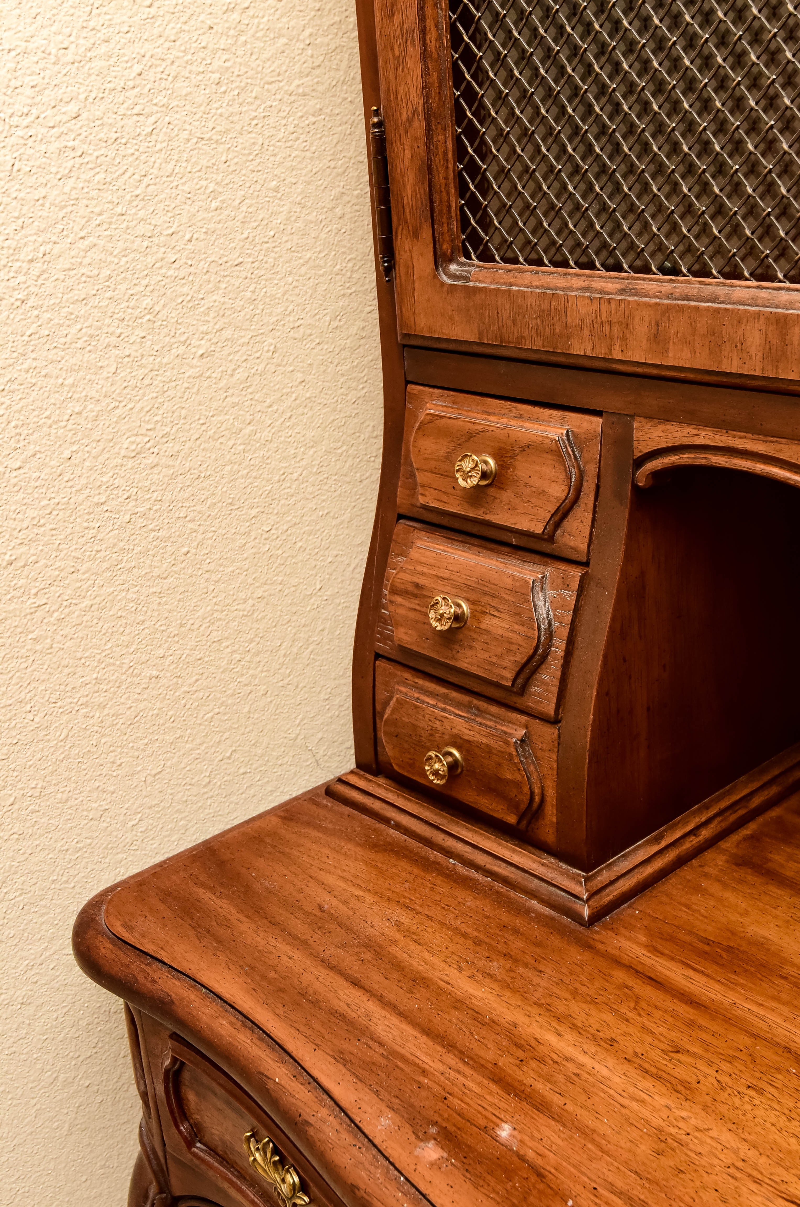 Thomasville Secretary with Hutch