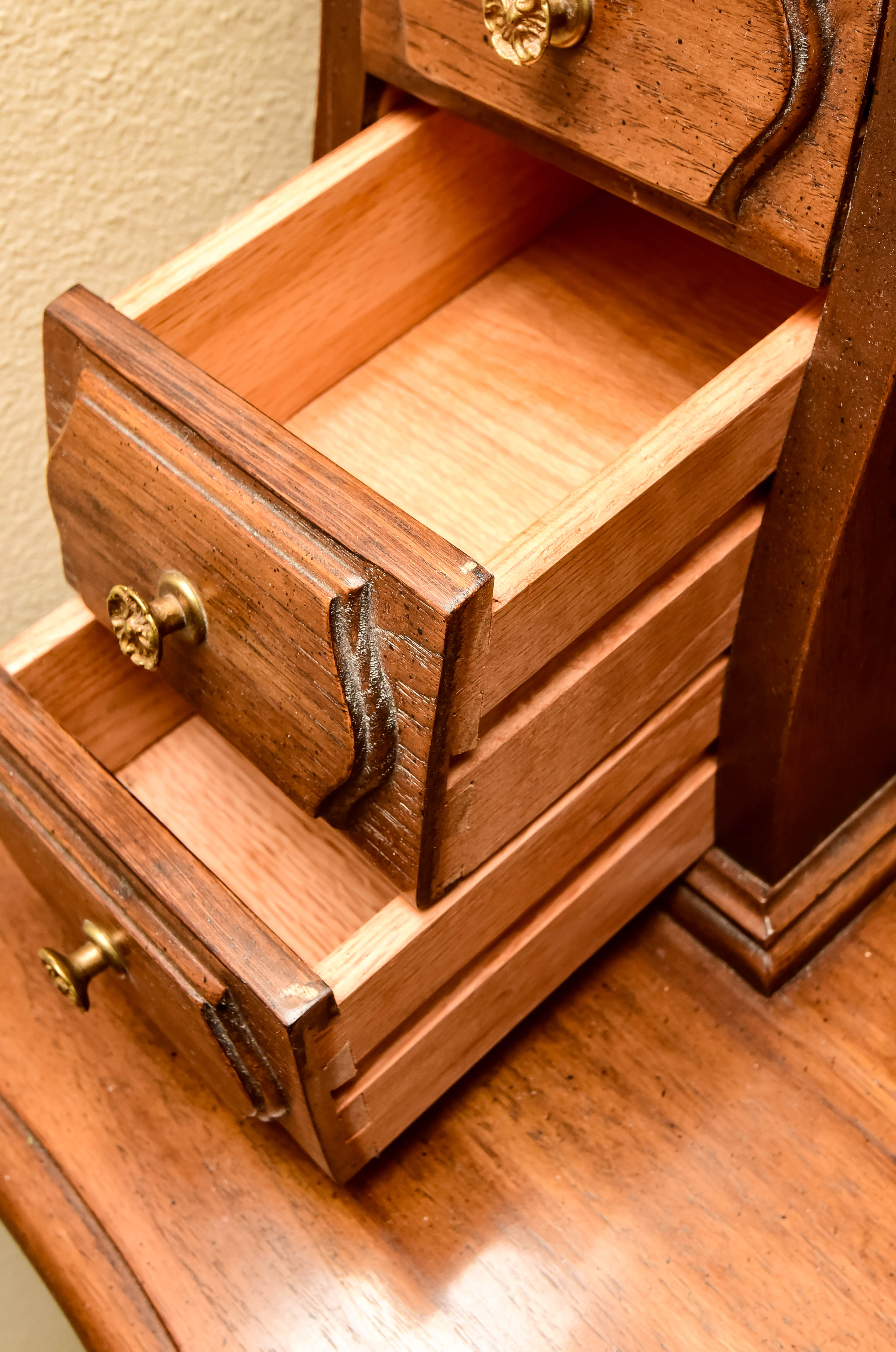 Thomasville Secretary with Hutch