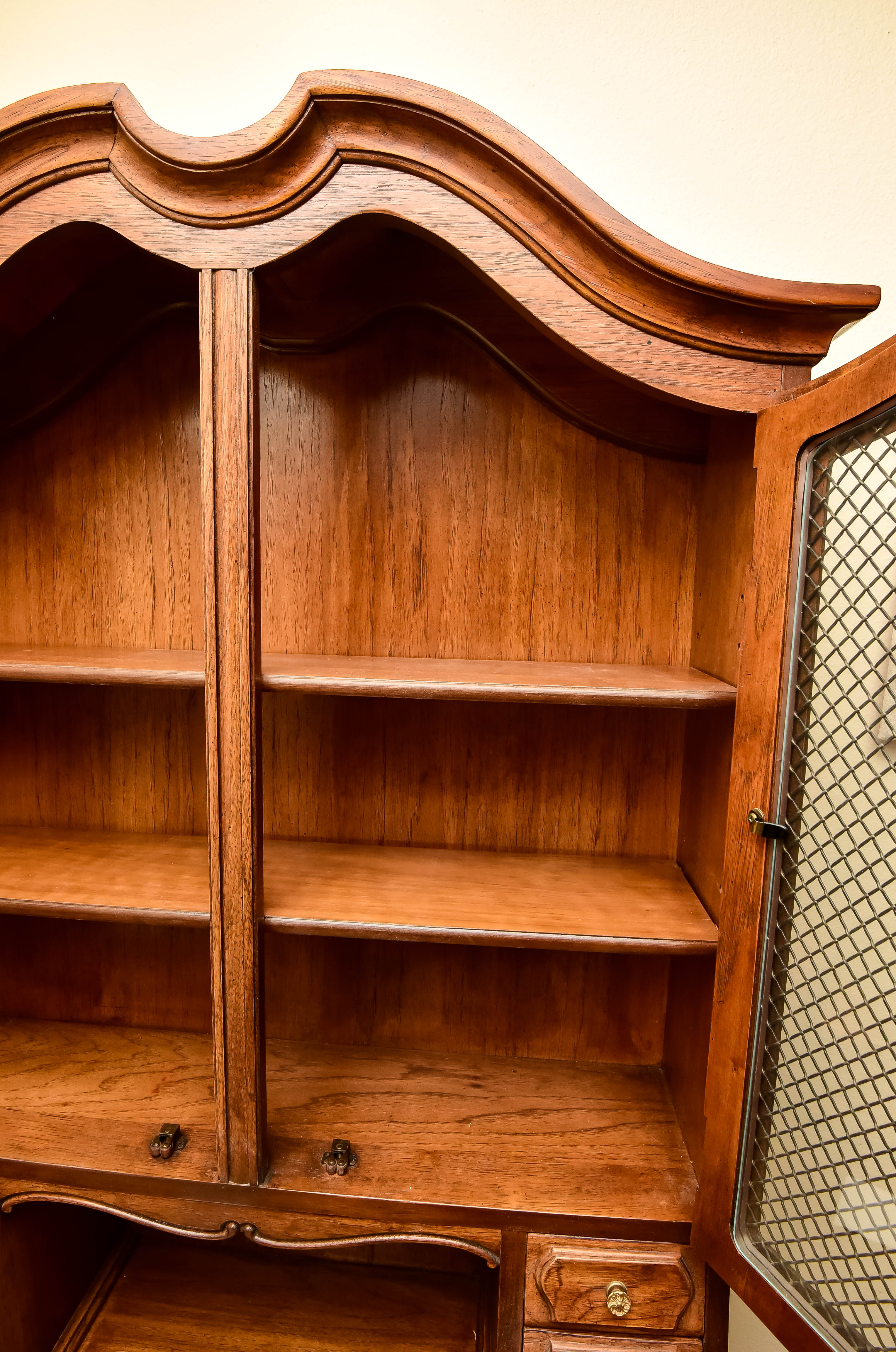 Thomasville Secretary with Hutch