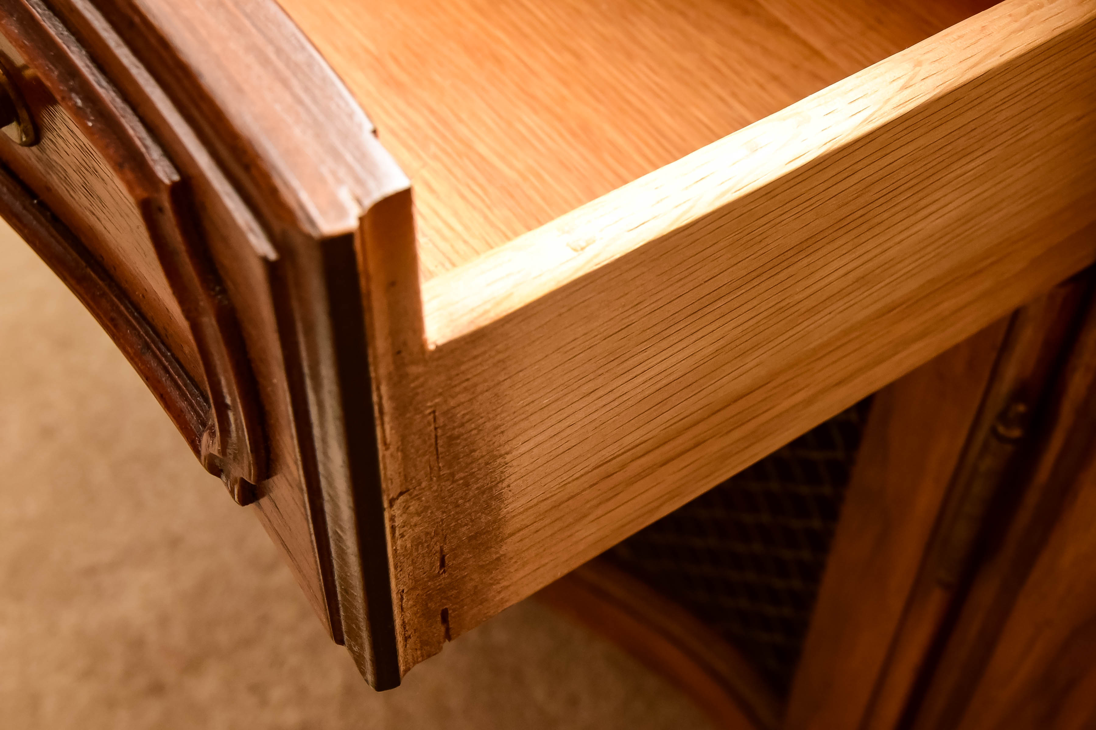 Pair of Thomasville Night Stands