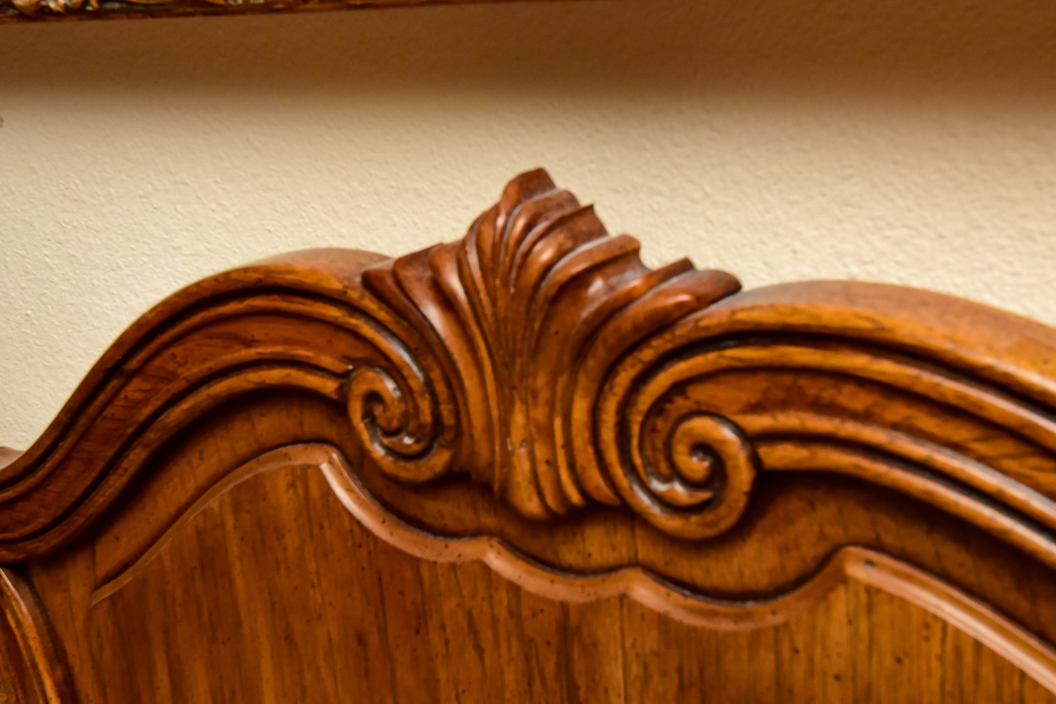 Thomasville Camille Collection Queen Size Headboard and Metal Frame