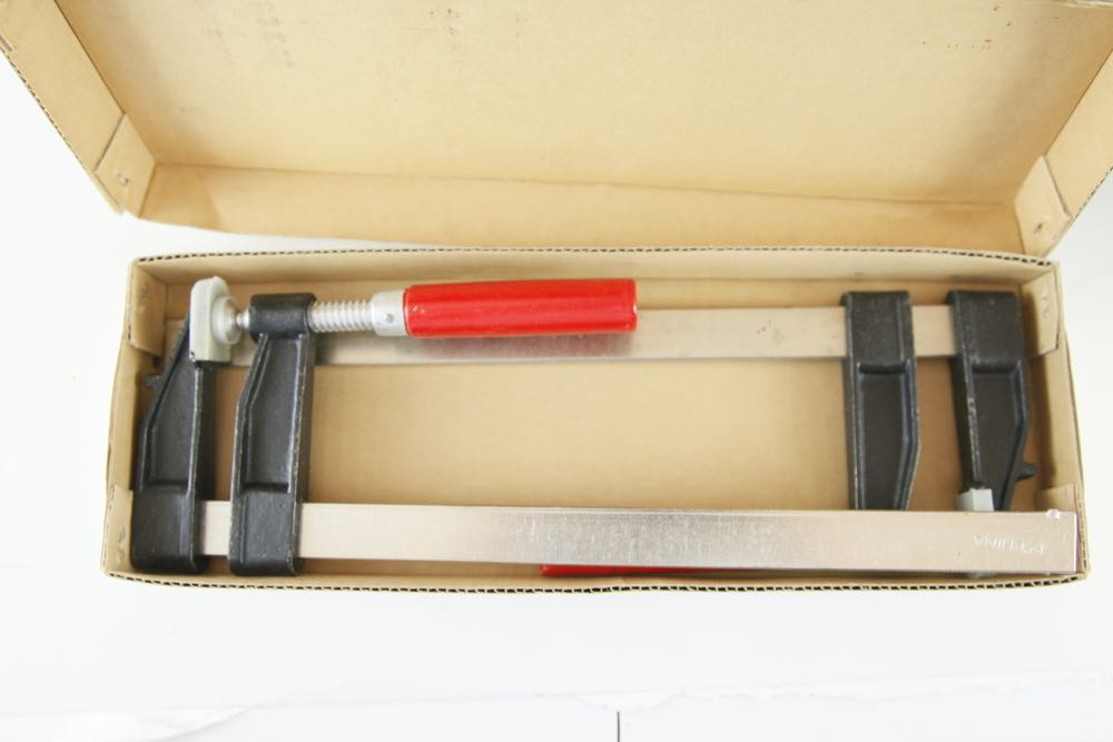 Craftsman Deluxe Router Table and Tools