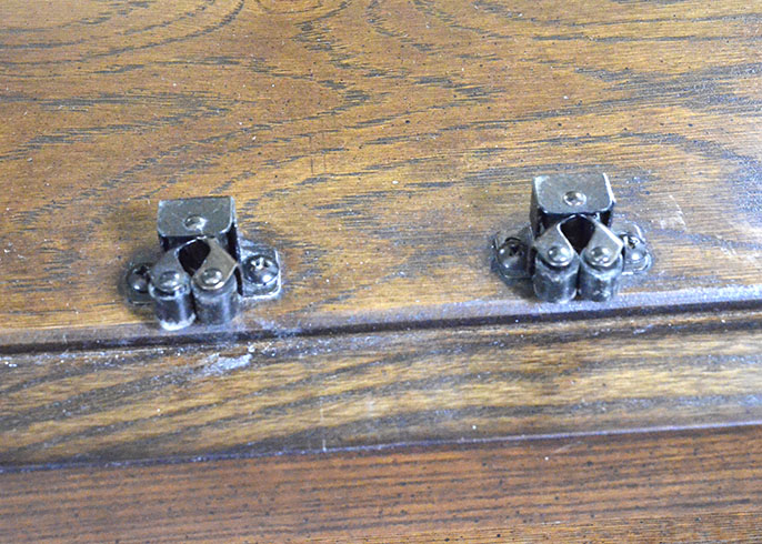 Vintage Henredon Display Cabinet - Right-Hand Unit