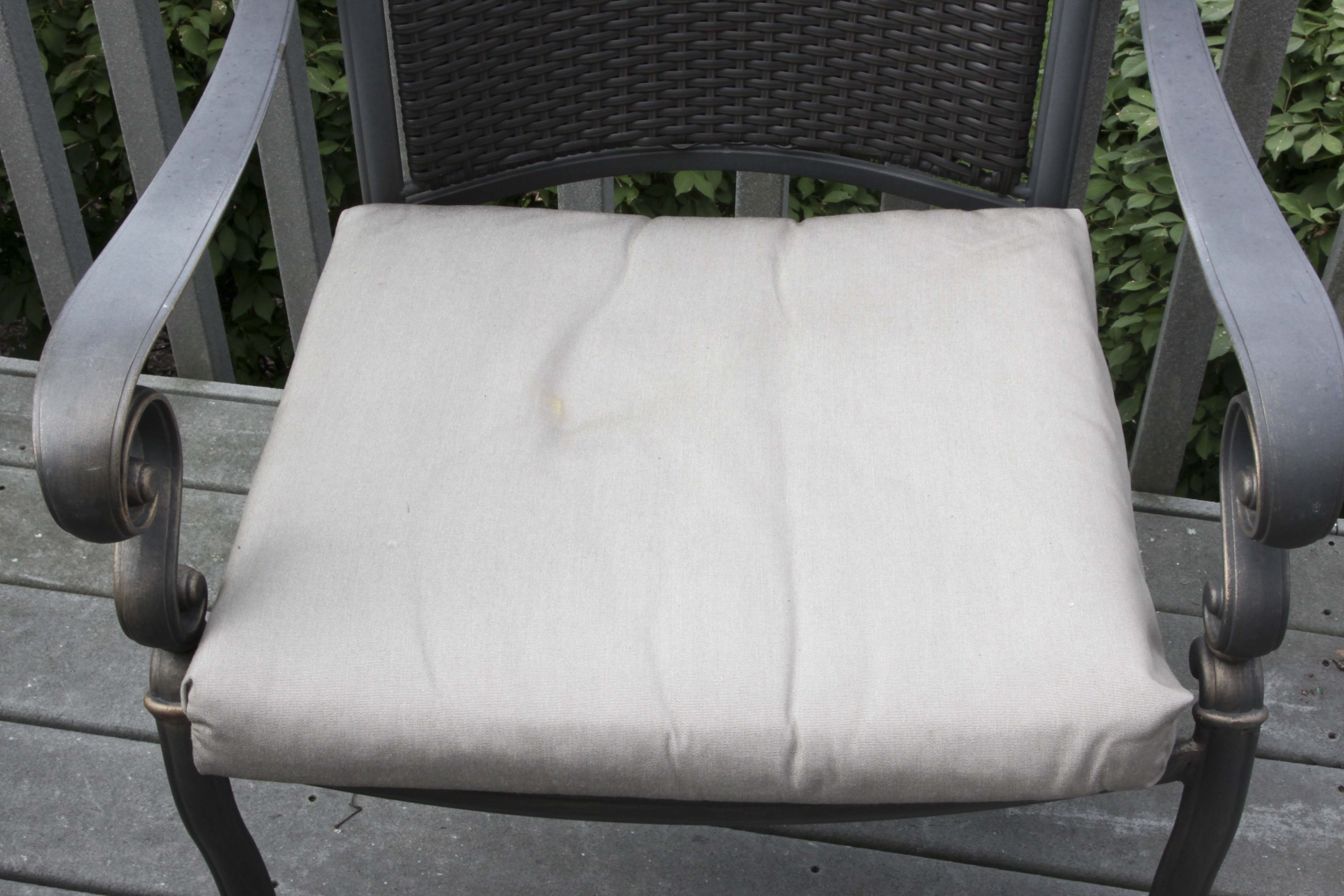 Oval Patio Table, Six Chairs and Umbrella Base