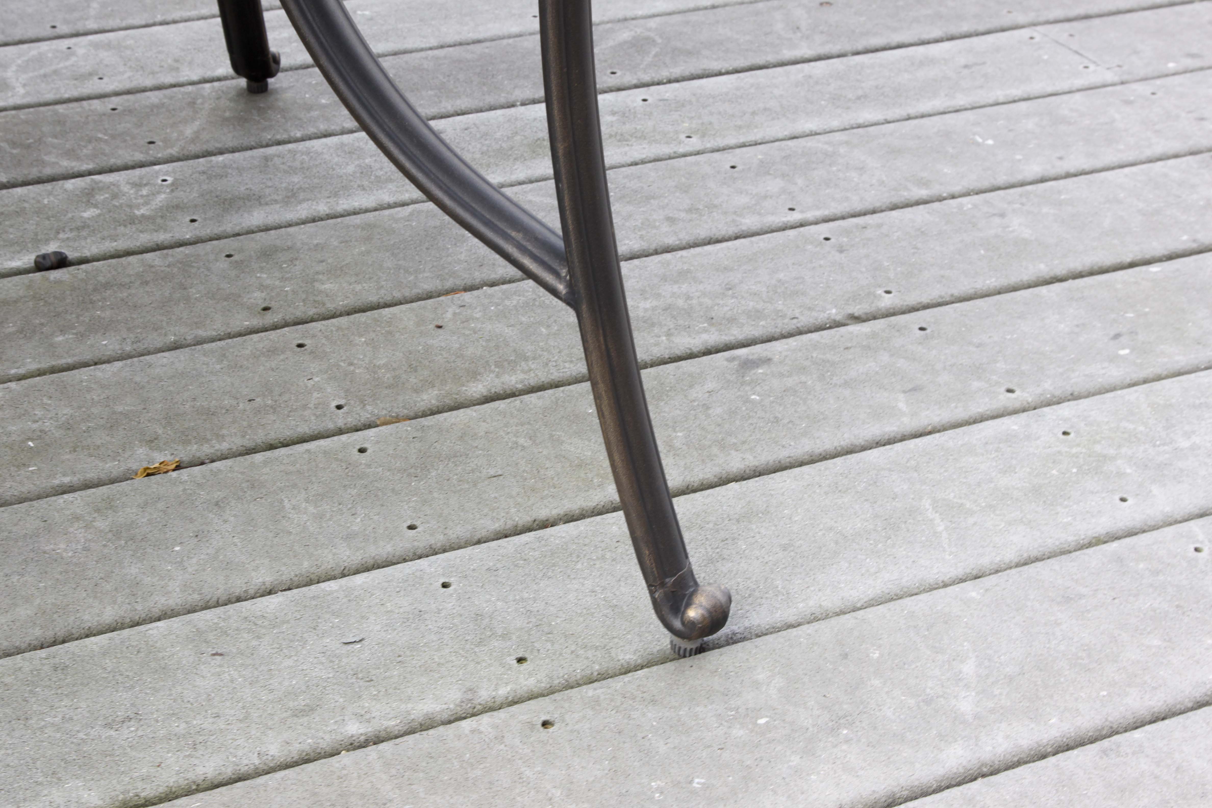 Oval Patio Table, Six Chairs and Umbrella Base