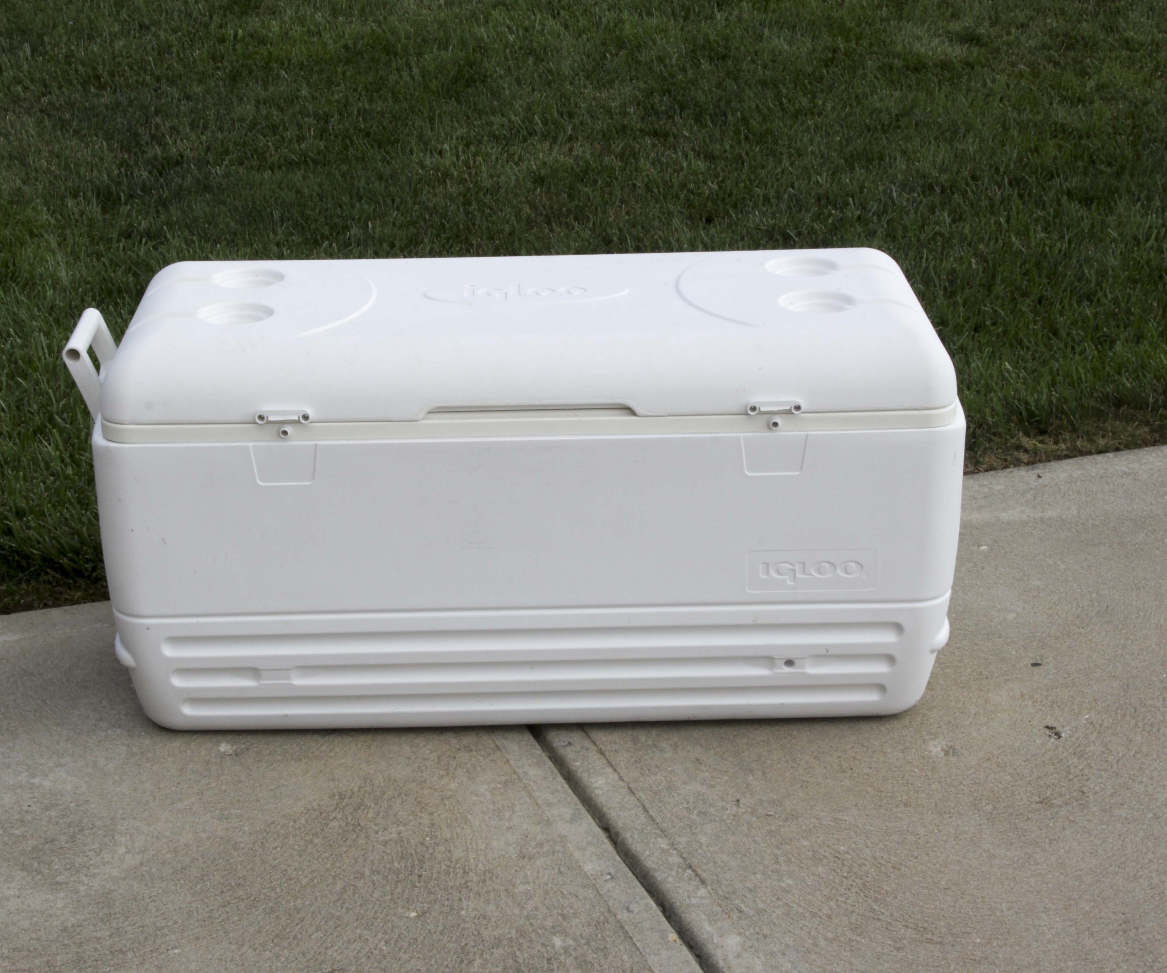 Igloo Marine Cooler