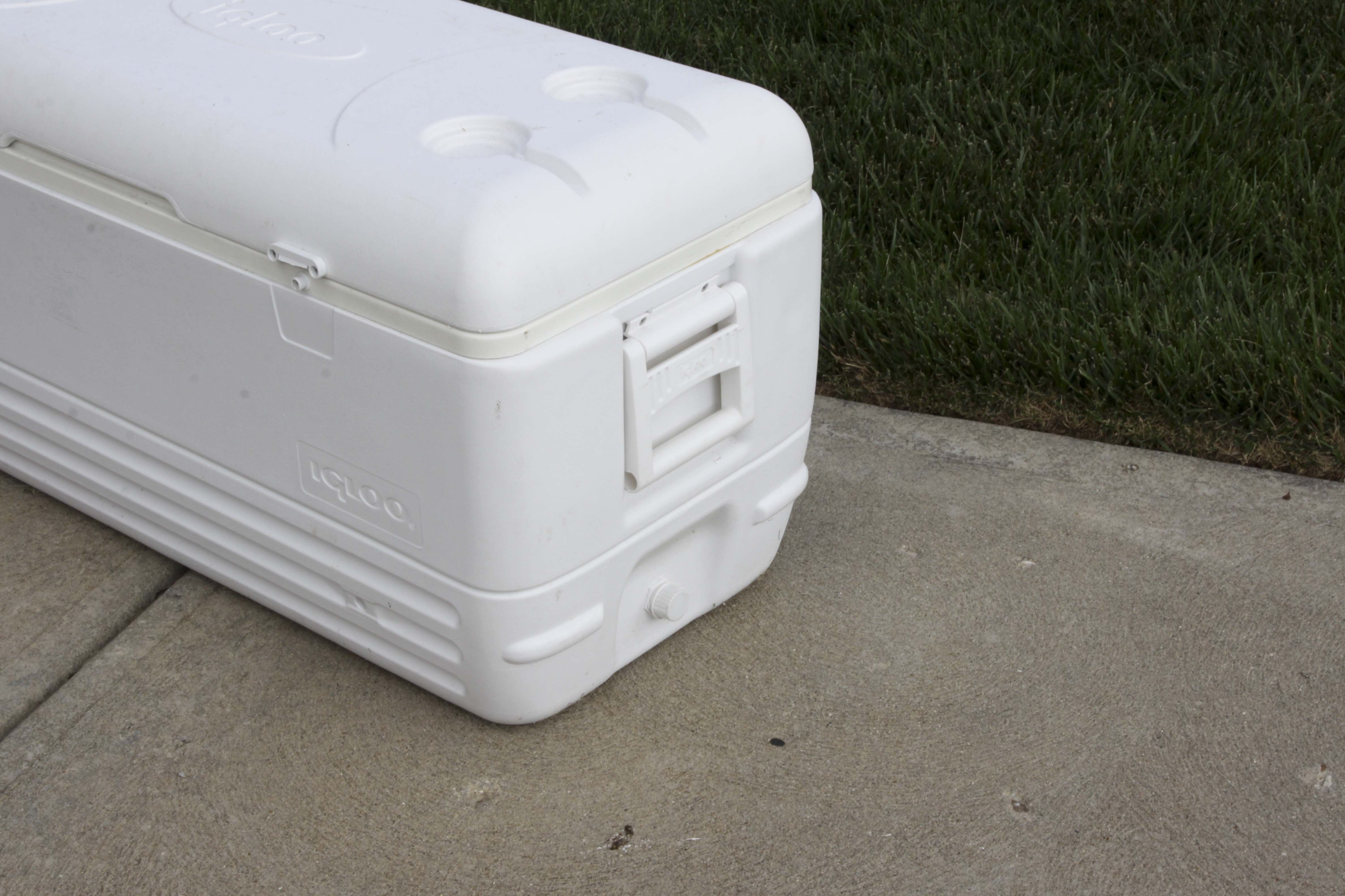 Igloo Marine Cooler