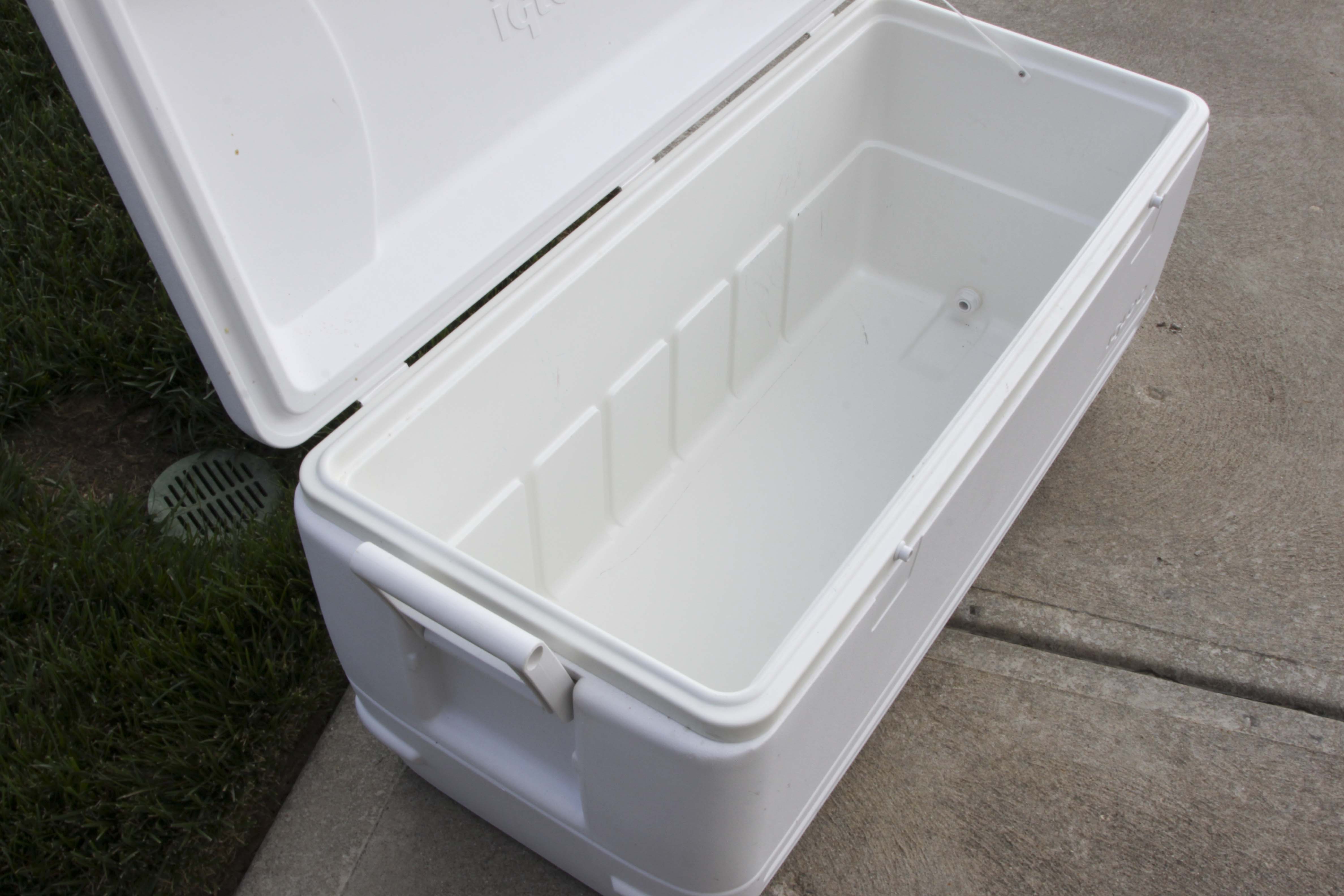 Igloo Marine Cooler