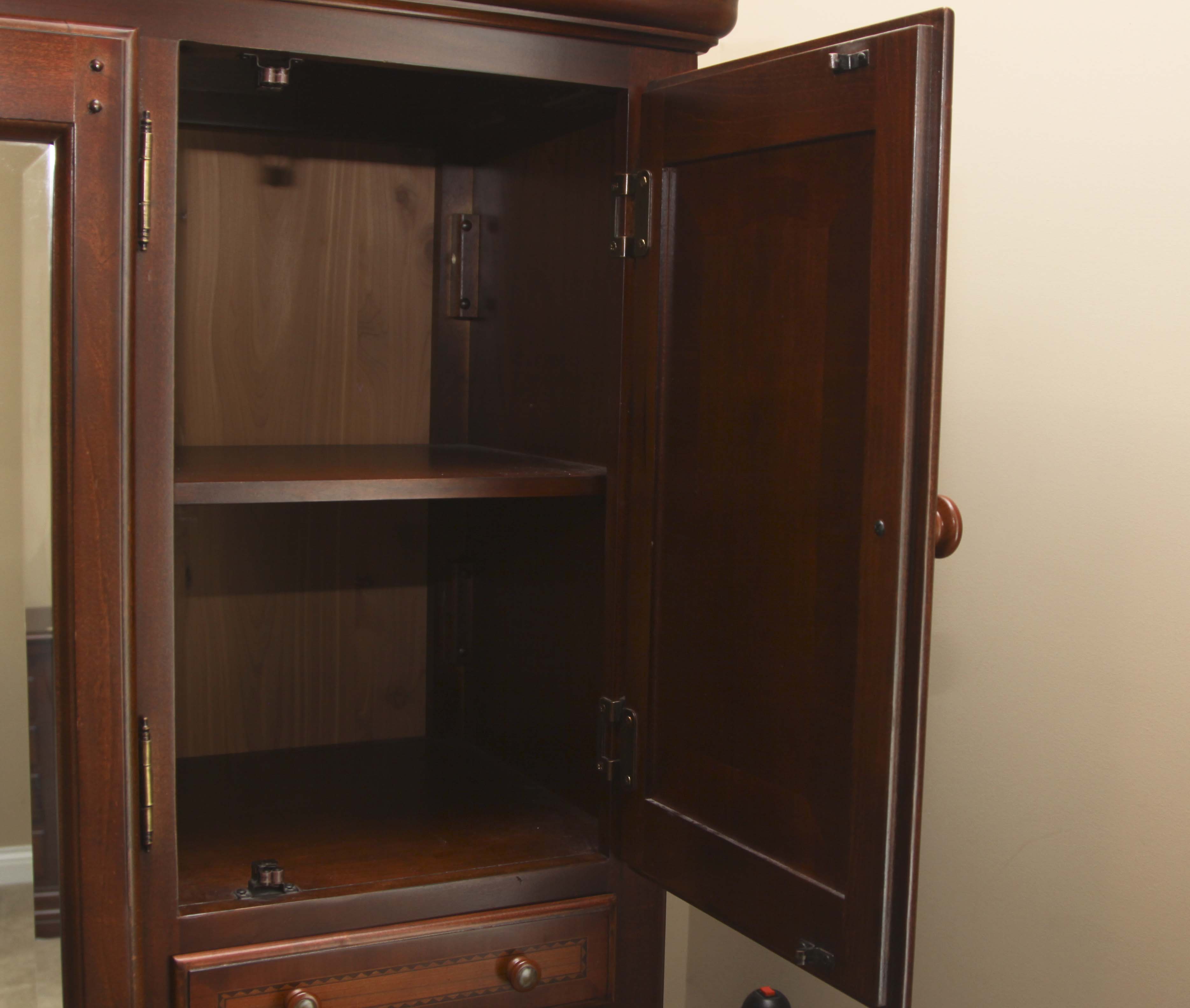 Alexander Julian Wardrobe