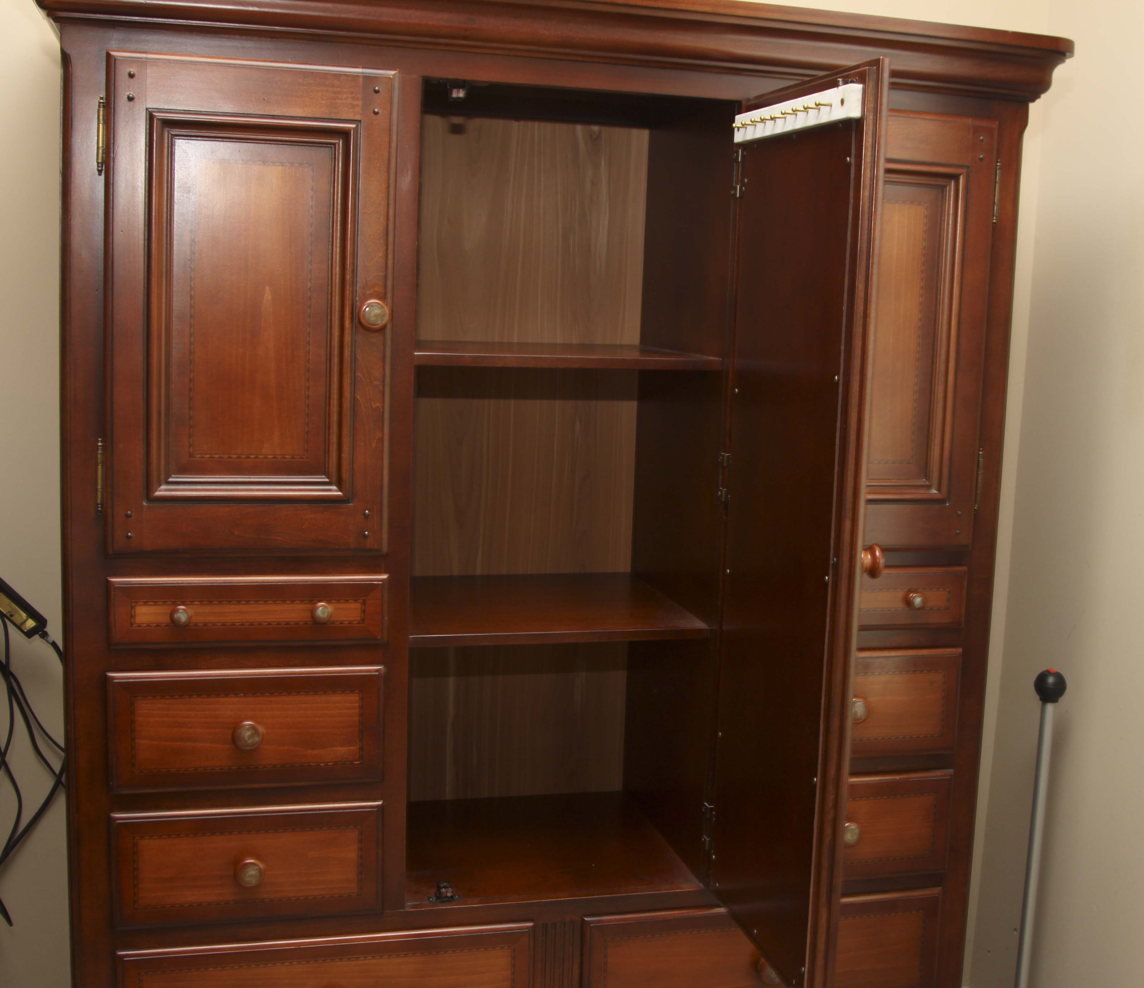 Alexander Julian Wardrobe