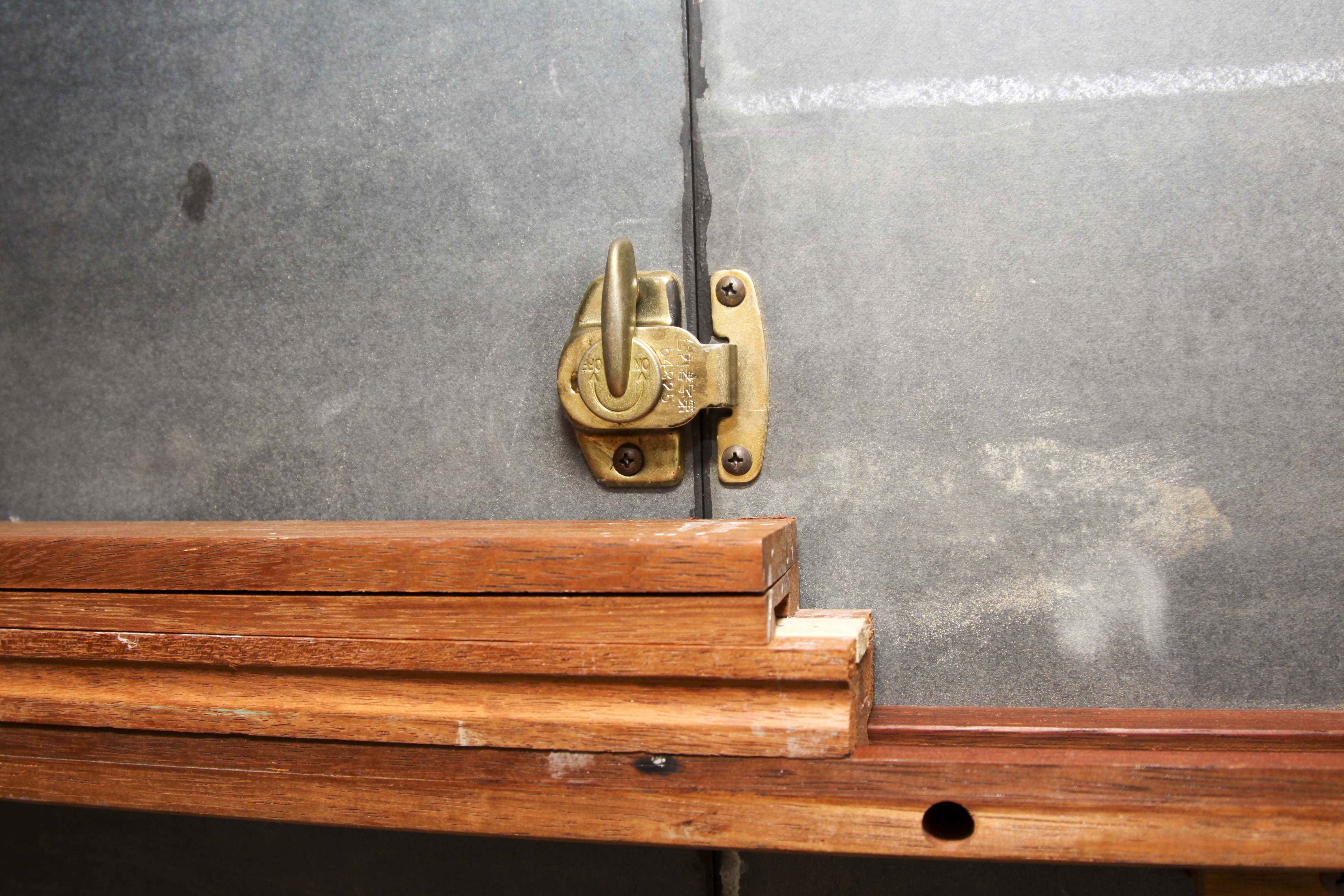 Elegant Olive Wood Dining Room Table and Eight Chairs