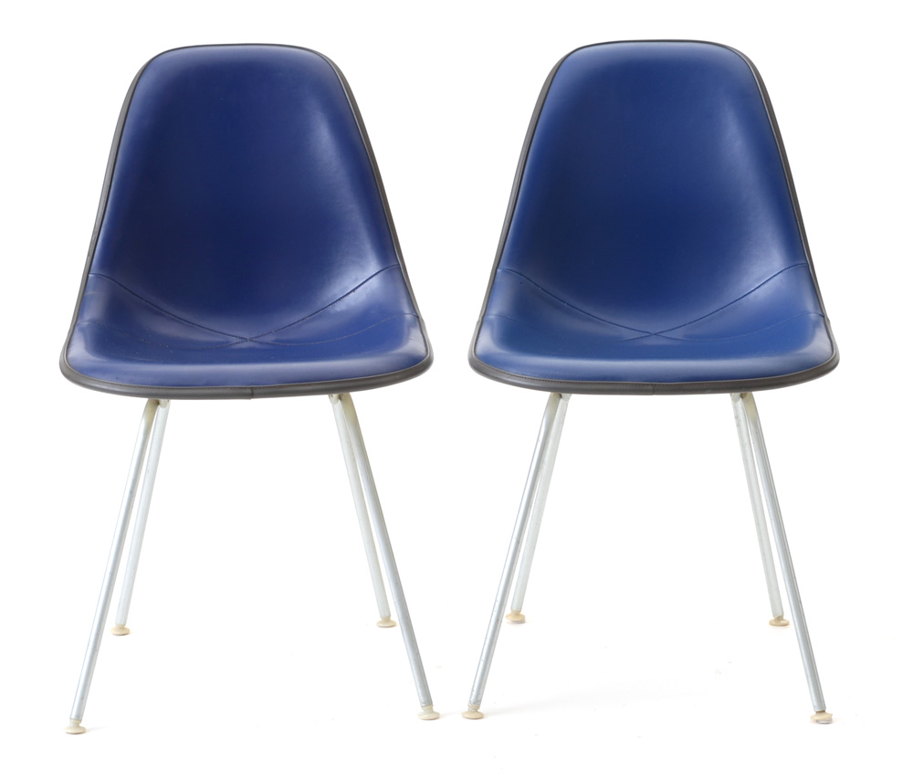Pair of Ray and Charles Eames Shell Chairs for Herman Miller