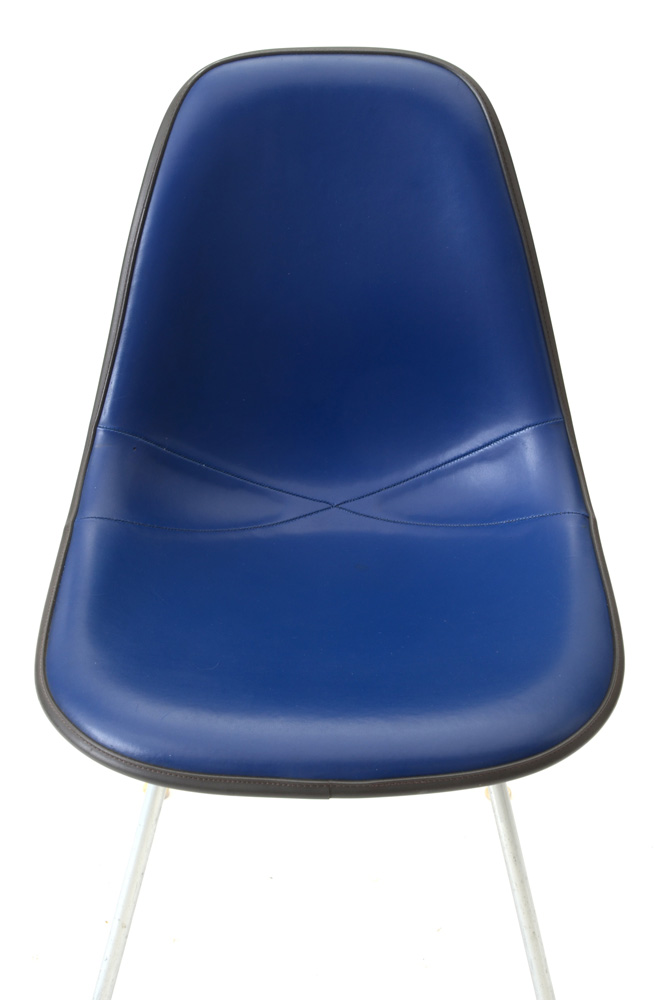 Pair of Ray and Charles Eames Shell Chairs for Herman Miller