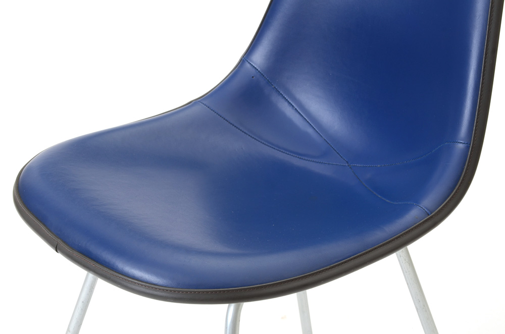 Pair of Ray and Charles Eames Shell Chairs for Herman Miller