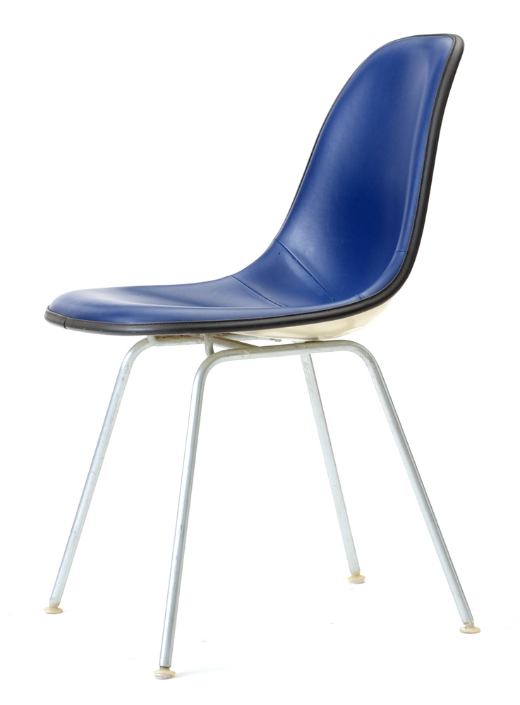 Pair of Ray and Charles Eames Shell Chairs for Herman Miller