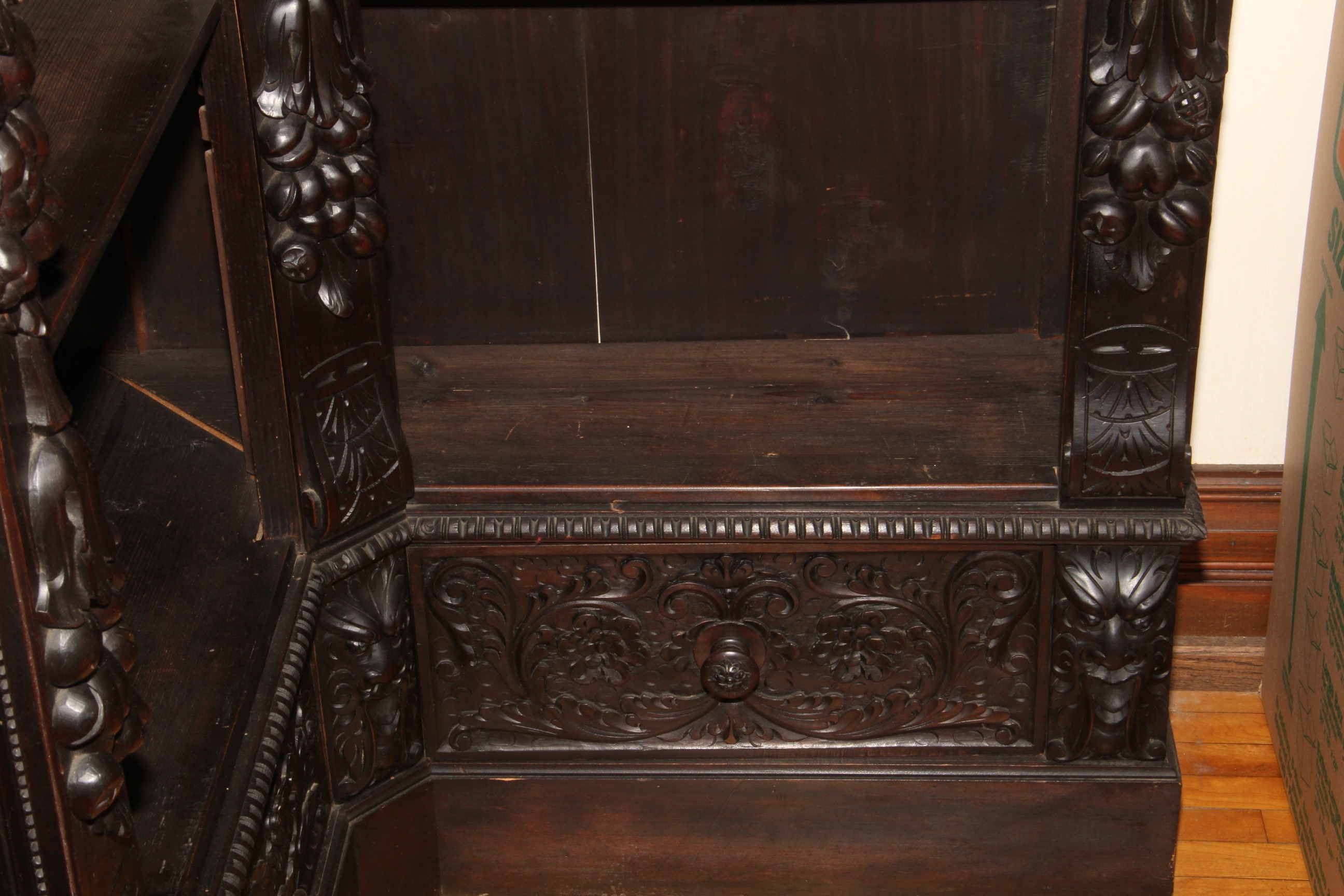 Antique 1880s Italian Renaissance Revival Corner Book Case