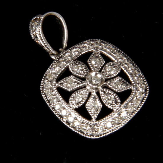 14K White Gold and 0.25 CTW Diamond Pendant