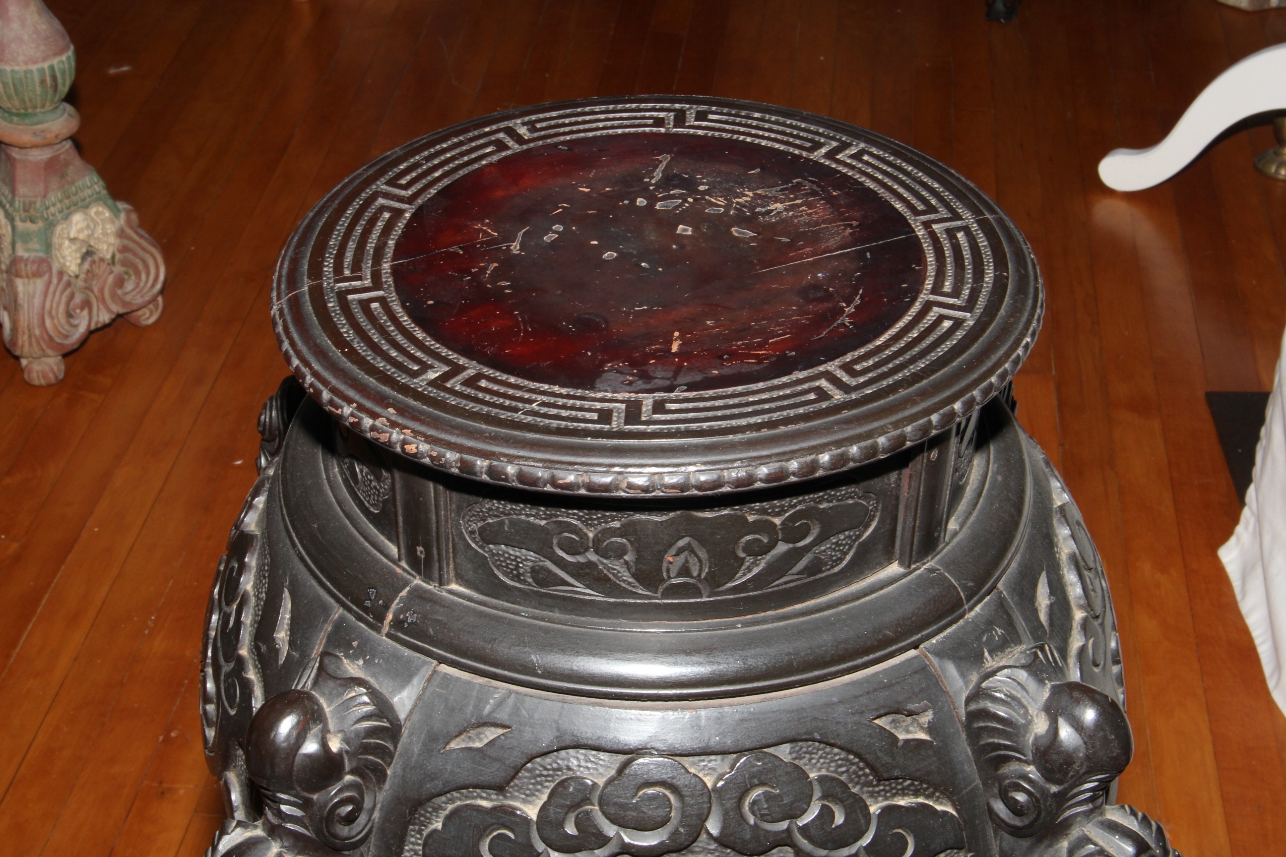 Solid Wood Asian Style Pedestal Side Table