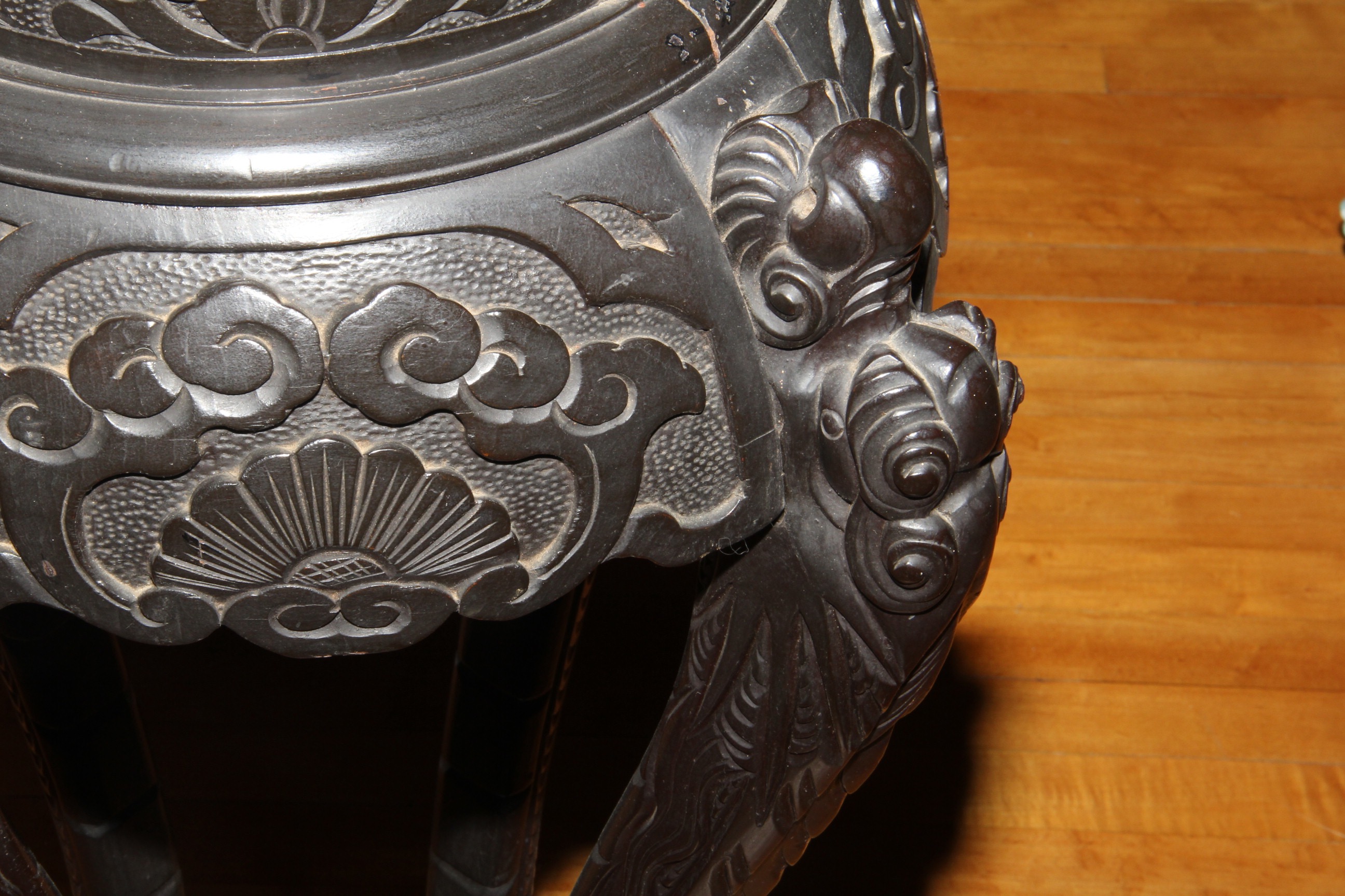 Solid Wood Asian Style Pedestal Side Table
