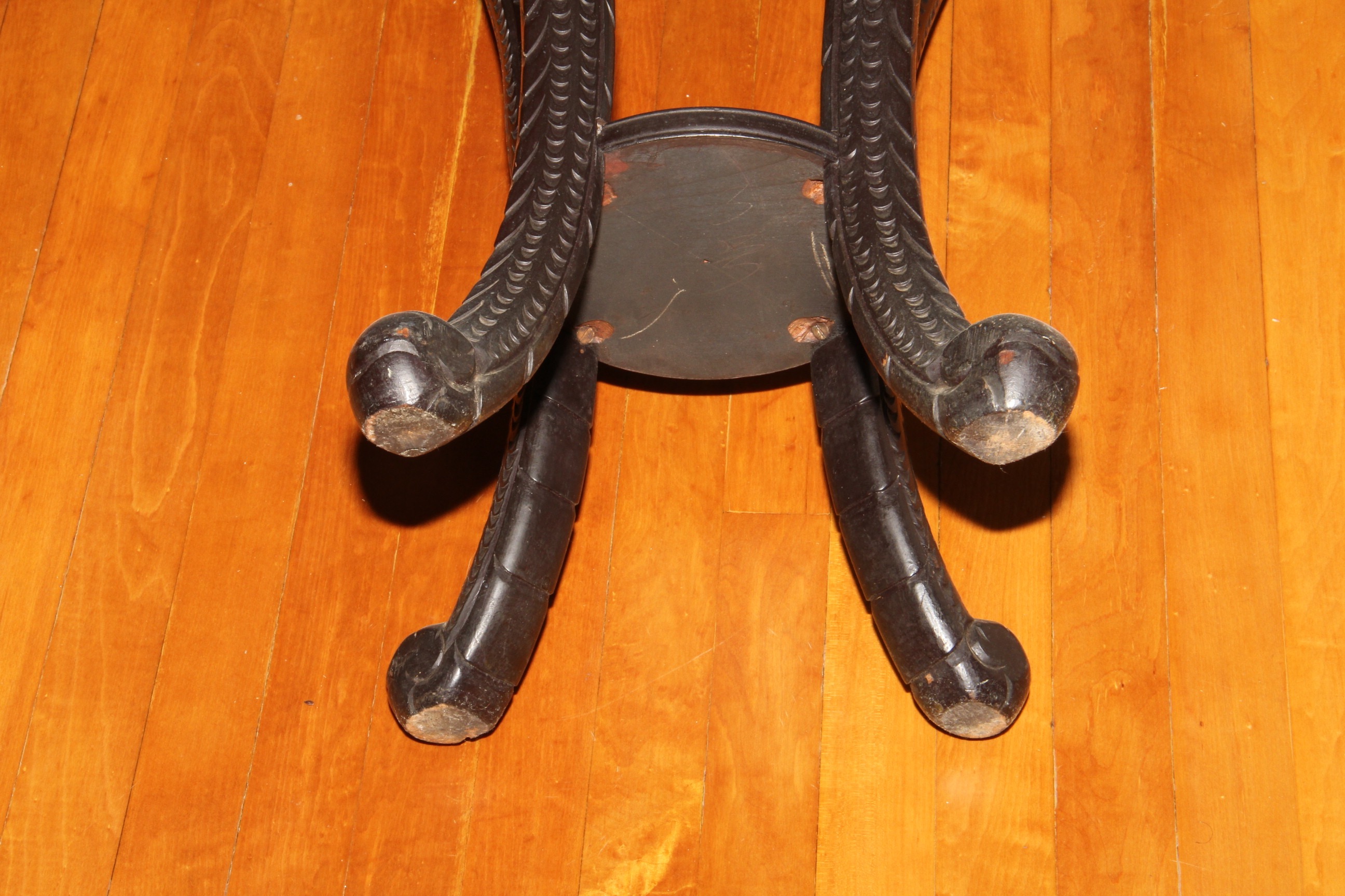 Solid Wood Asian Style Pedestal Side Table