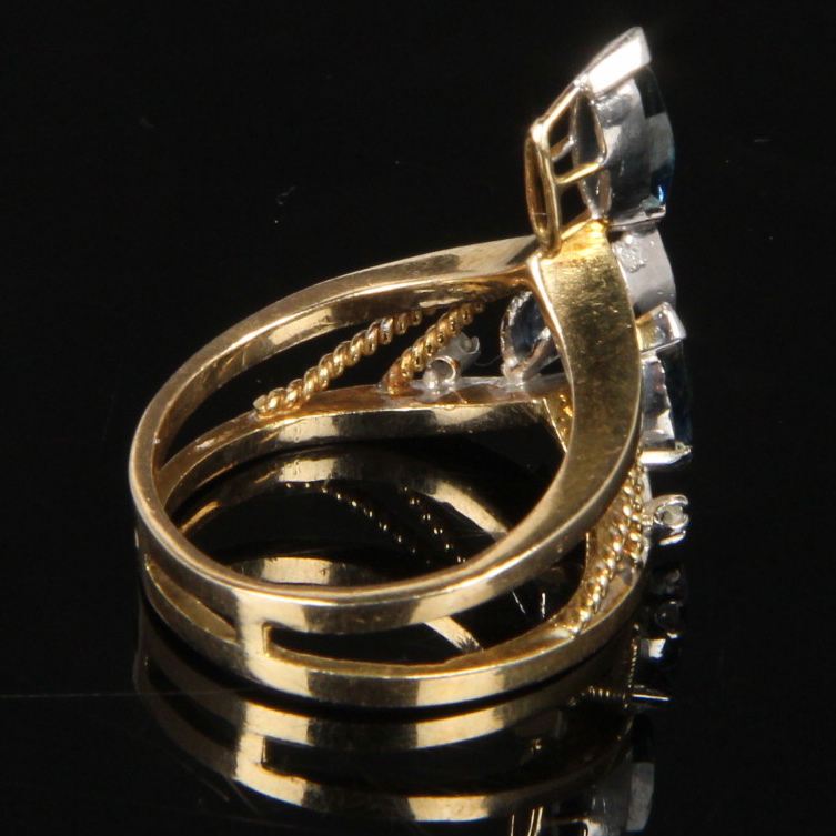 14K Yellow Gold Sapphire and Diamond Ring