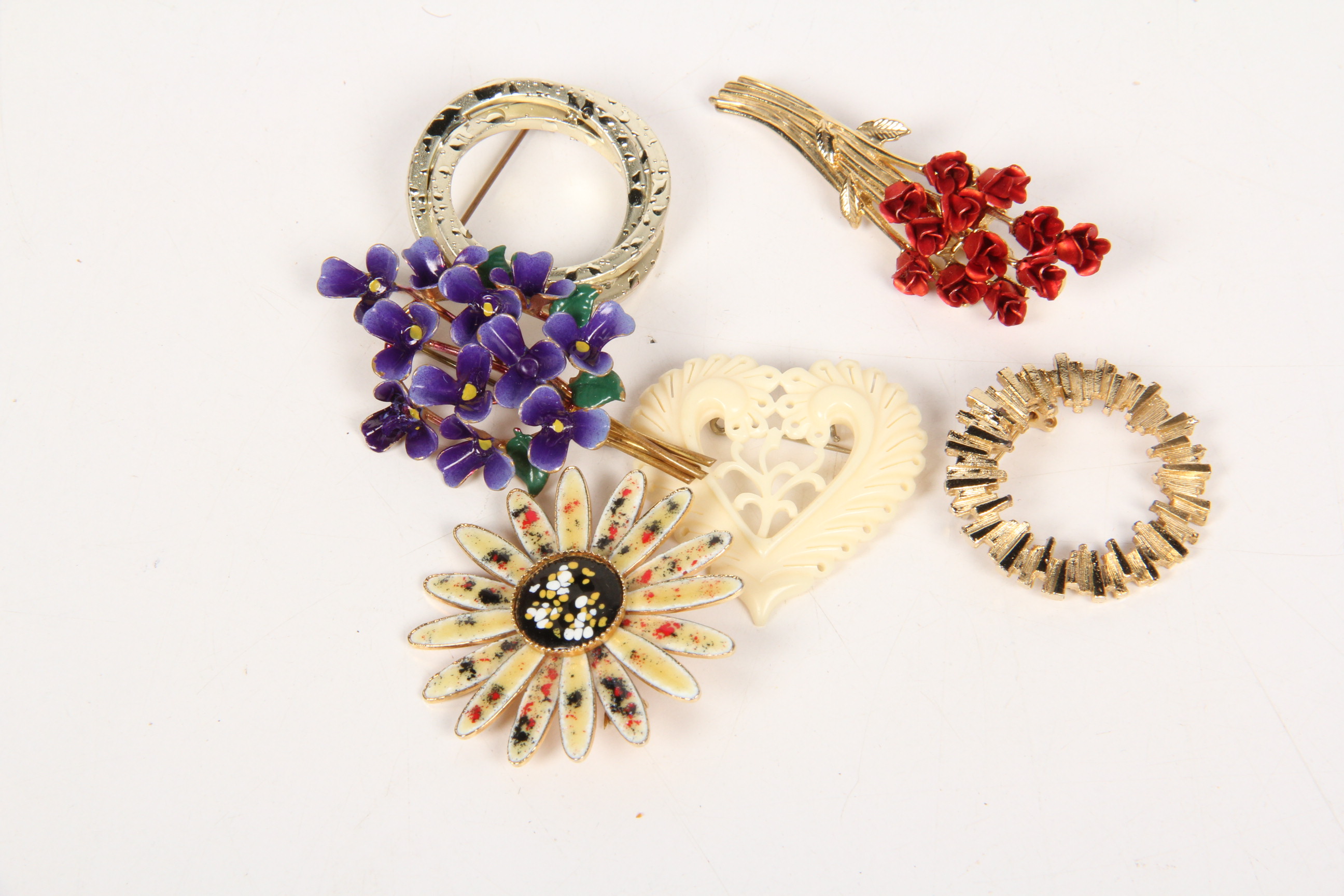 Vintage Statement Brooches and Pins