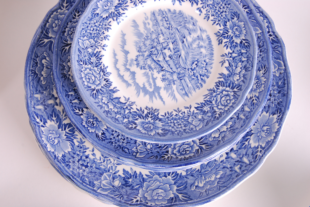 Salem China Co. Olde Staffordshire "English Village" Dish Set