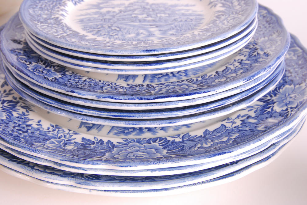 Salem China Co. Olde Staffordshire "English Village" Dish Set