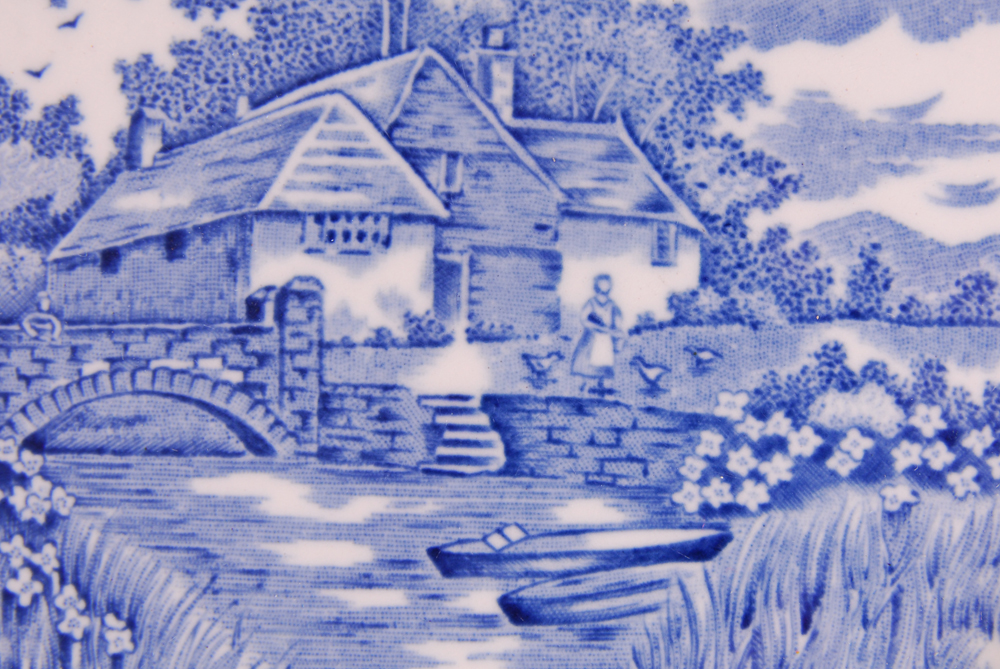 Salem China Co. Olde Staffordshire "English Village" Dish Set