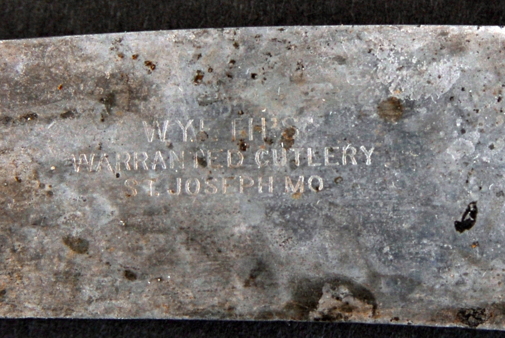 Set of Sterling Silver and Mother of Pearl Handled Flatware