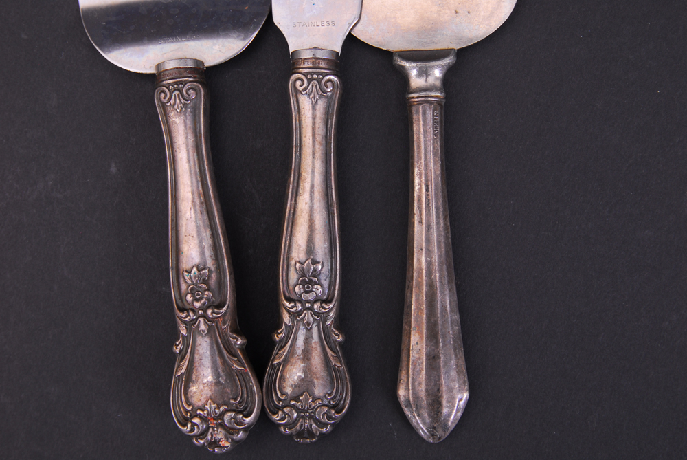 Set of Sterling Silver and Mother of Pearl Handled Flatware