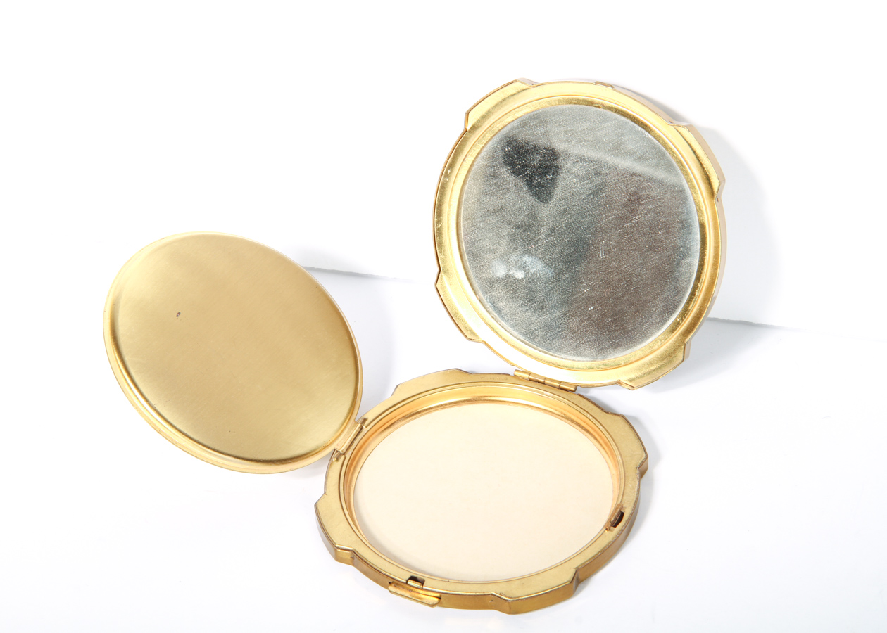 Vintage Compacts Including A Volupe Compact in Original Packaging